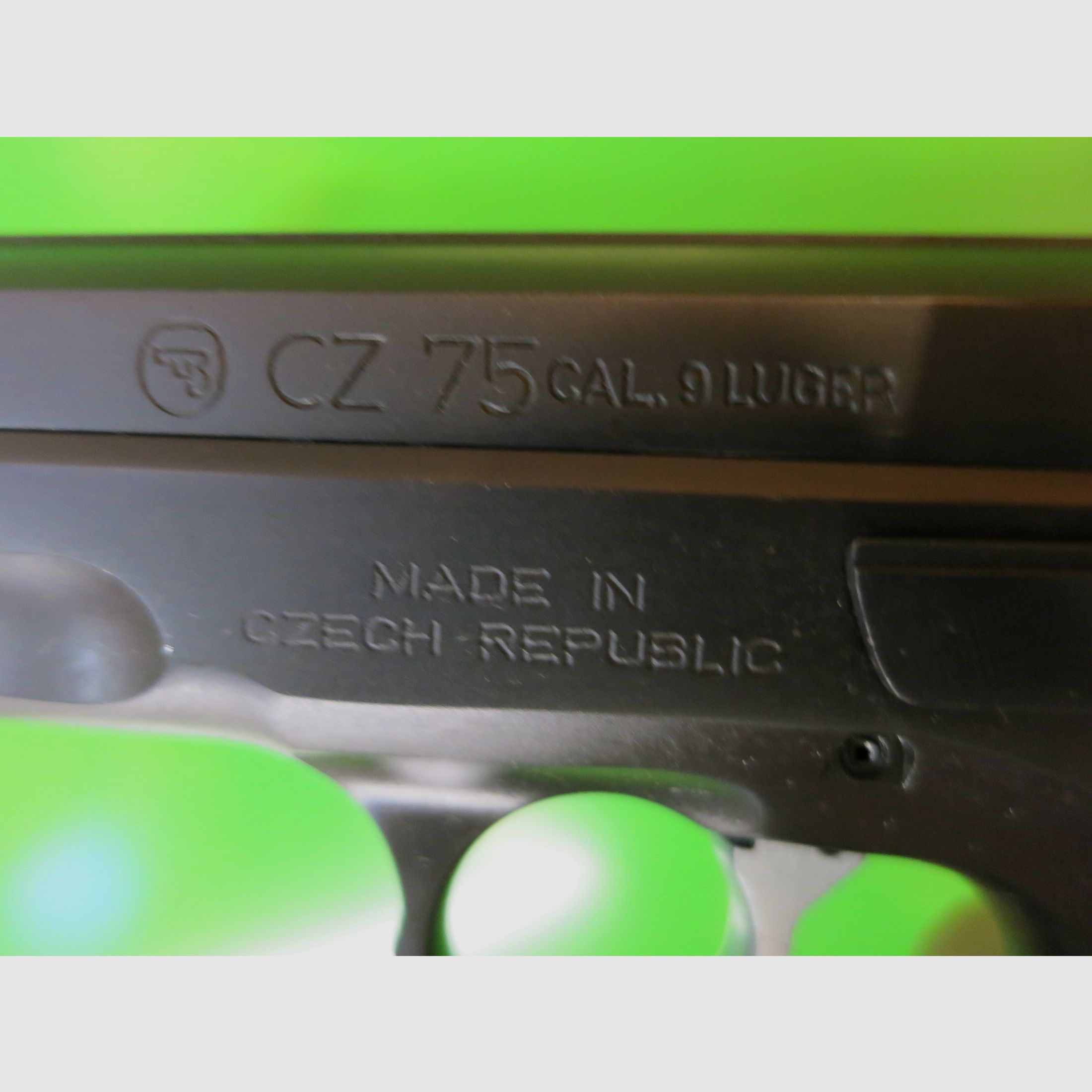 Brünner M 75 or ČZ 75 (Česká zbrojovka), semi-automatic. Self-loading pistol caliber 9 × 19 mm       #93-