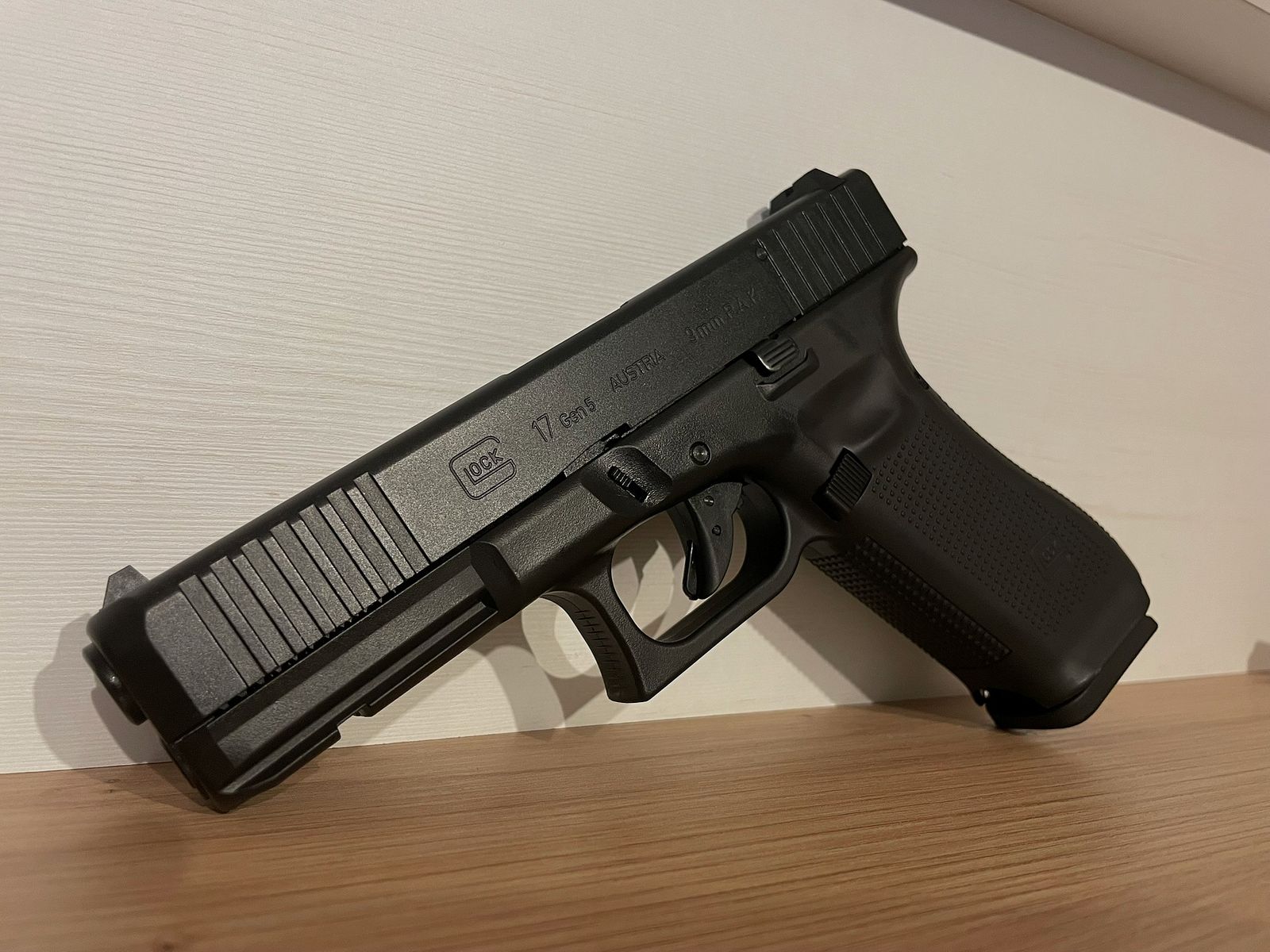Glock 17 Gen5 Schreckschuss Pistole 9 mm P.A.K. schwarz