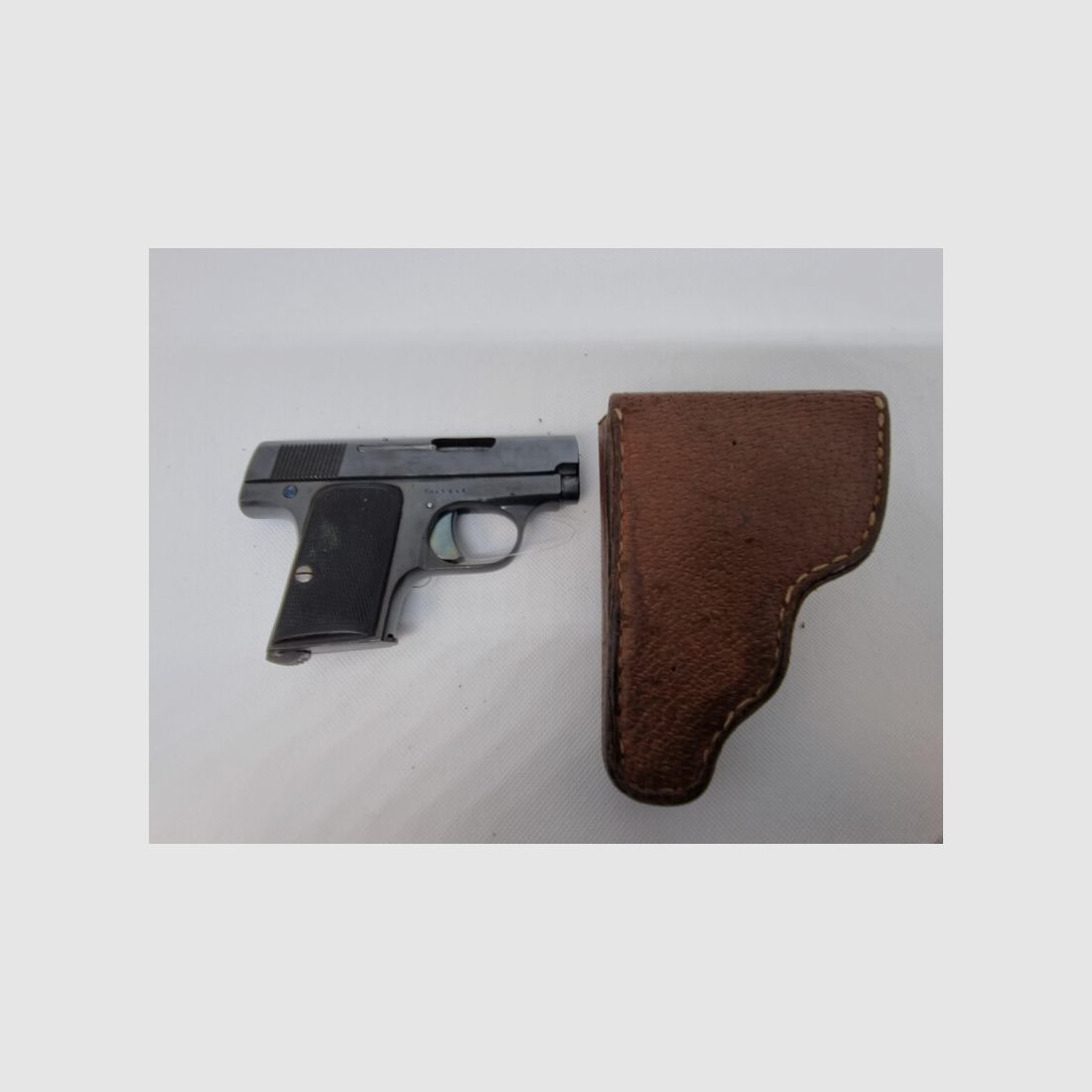 Automatic Pistol Roland, Bild 2 von 5
