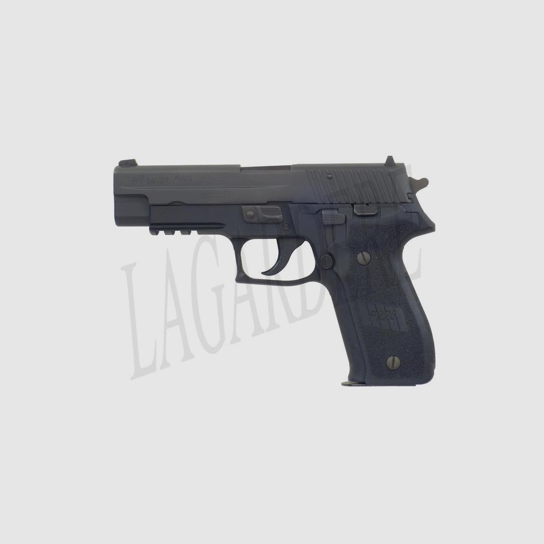 SIG-SAUER P226 RAIL (PISTOLE)