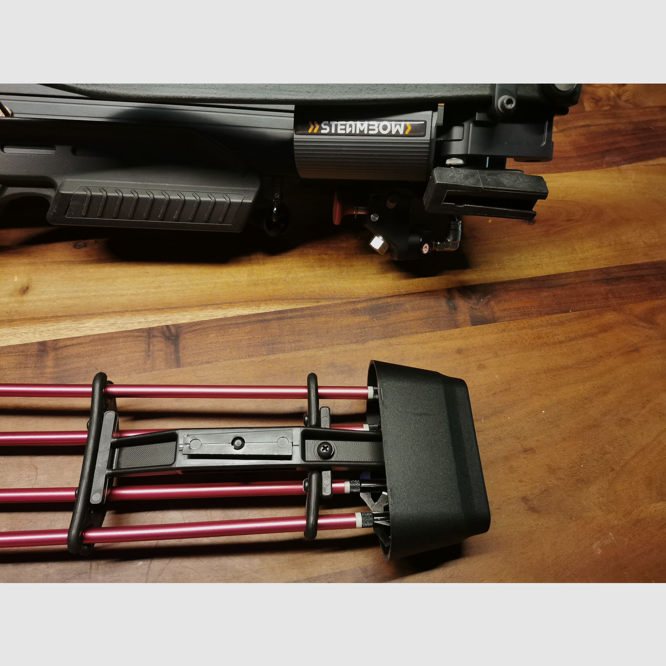 Steambow Bulldog 440 Excalibur Armbrust m. pneumatischem Spanner und viel Zubehör