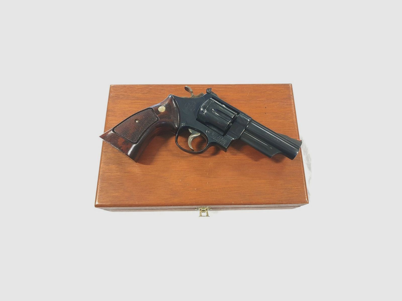 SMITH & WESSON 57, Bild 4 von 9