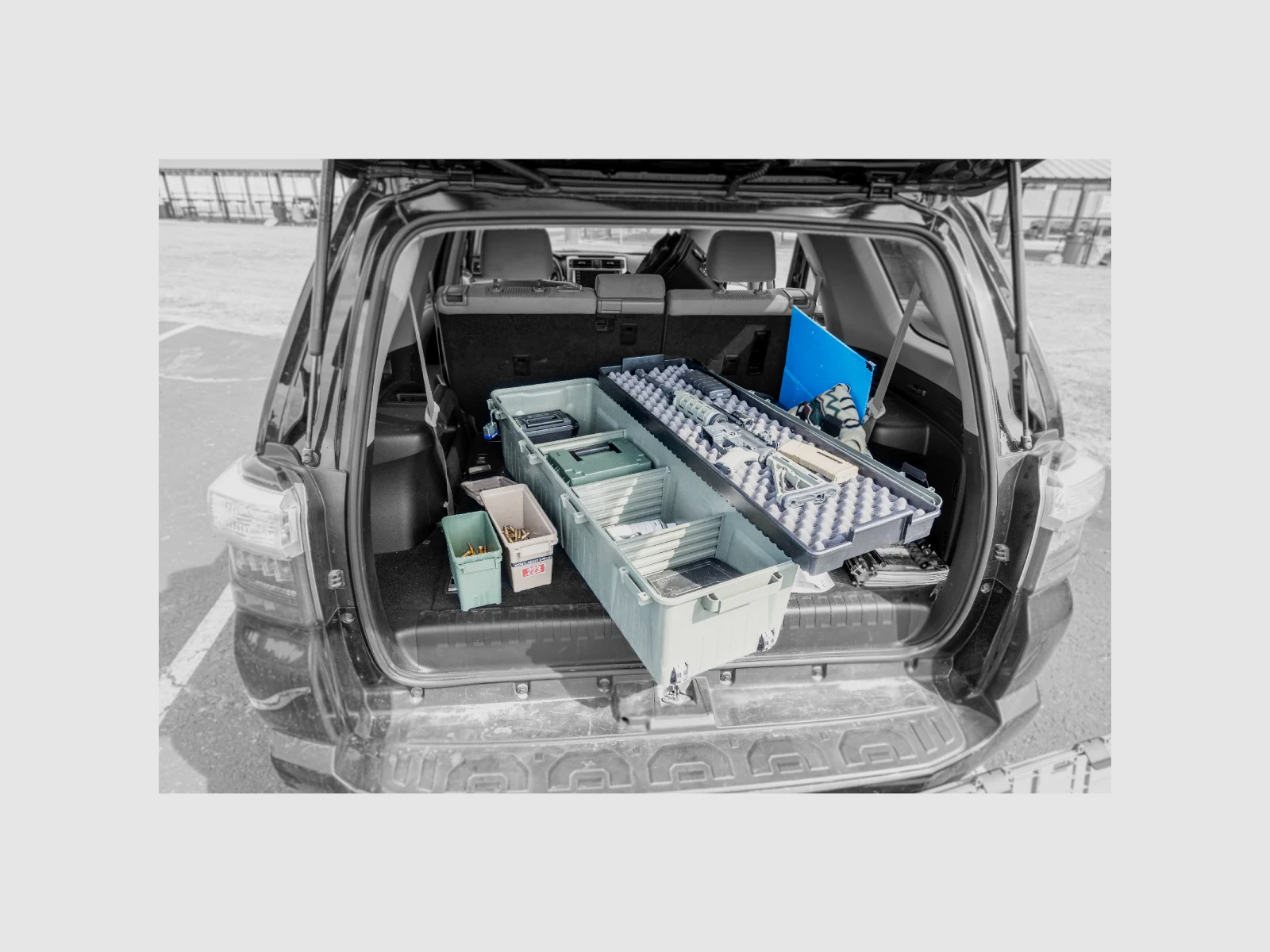 MTM tactical transport box with wheels