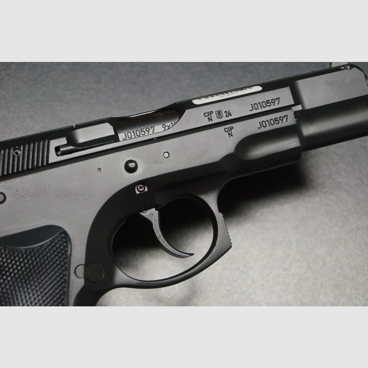CZ 75 B, image 2 of 6