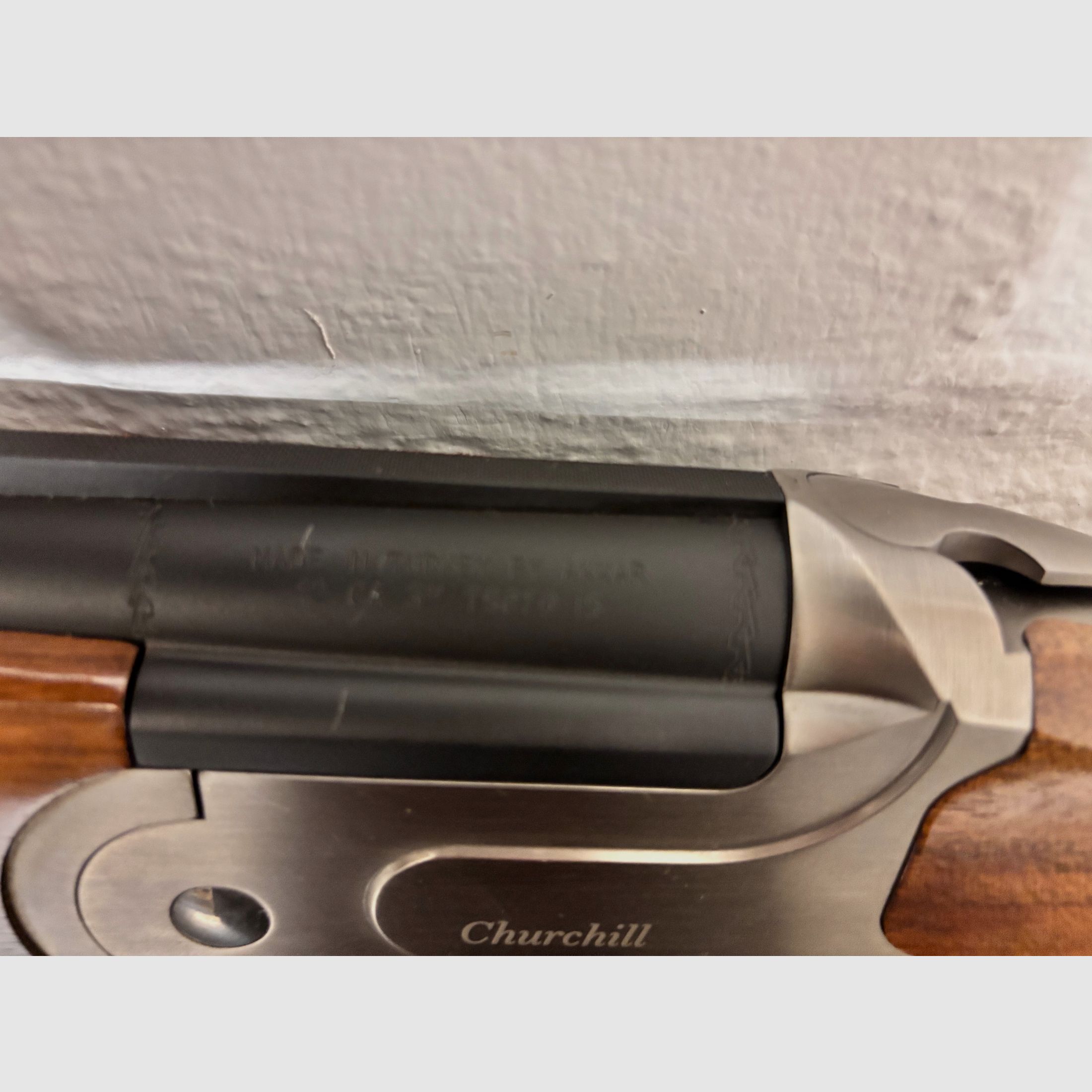 Akkar 12/76 Churchill
