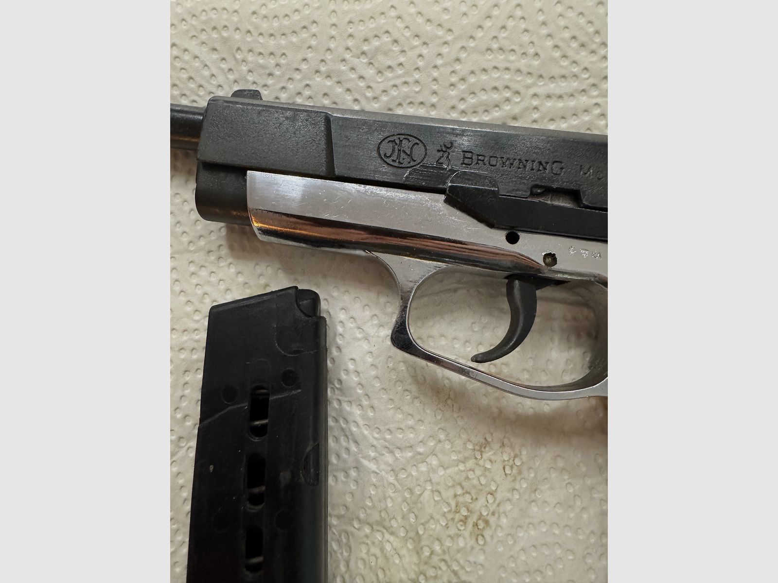 Browning GBDA 8 Ersatzteilspender mit Magazin.
