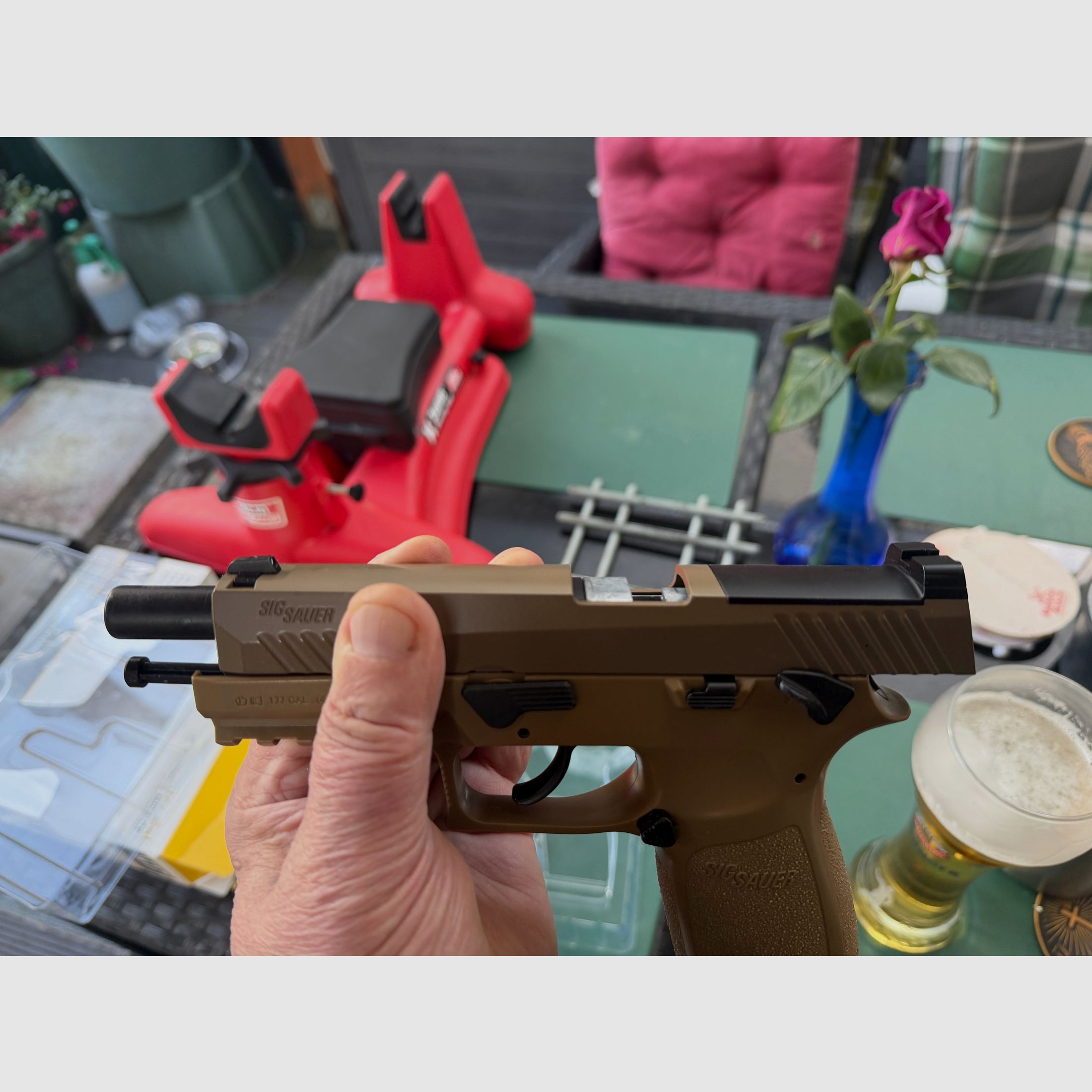 SIG Sauer P320-M 17 4,5 mm Coyote Tan pistola de aire de 20 disparos