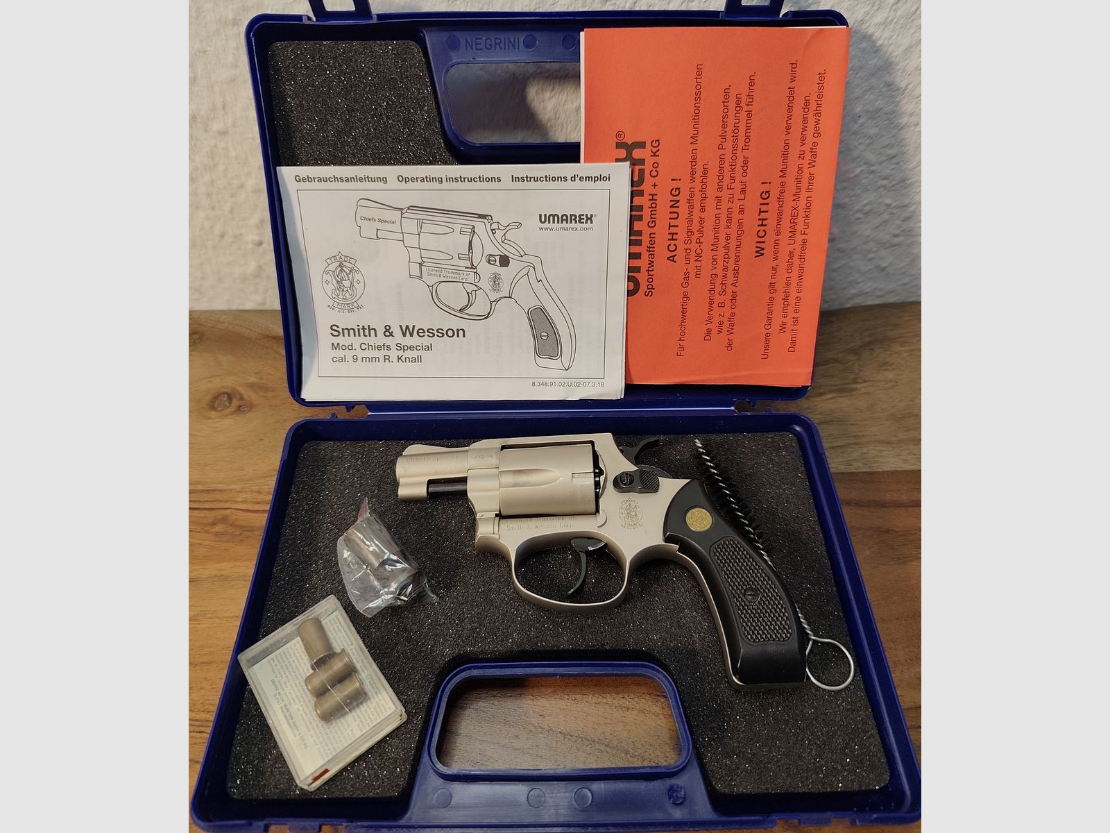 Smith & Wesson Chiefs Special blank firing revolver cal. 9mm R.K.