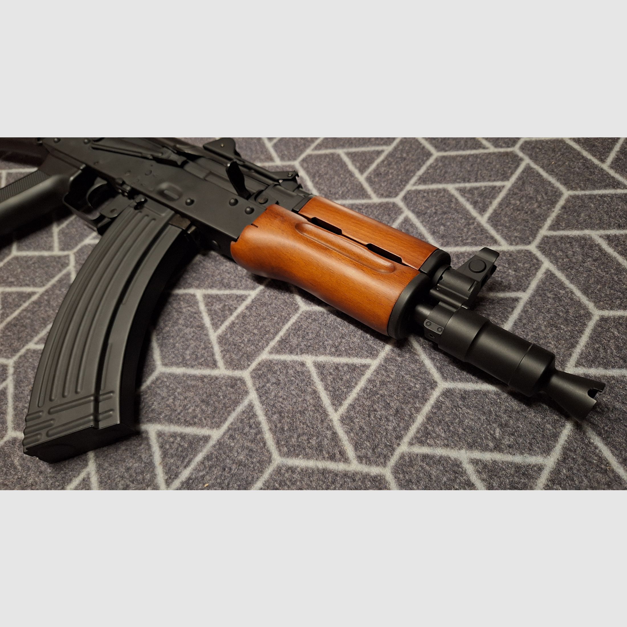 Kalashnikov AKS74U G.S.G. CO2 4,5mm NUEVO!