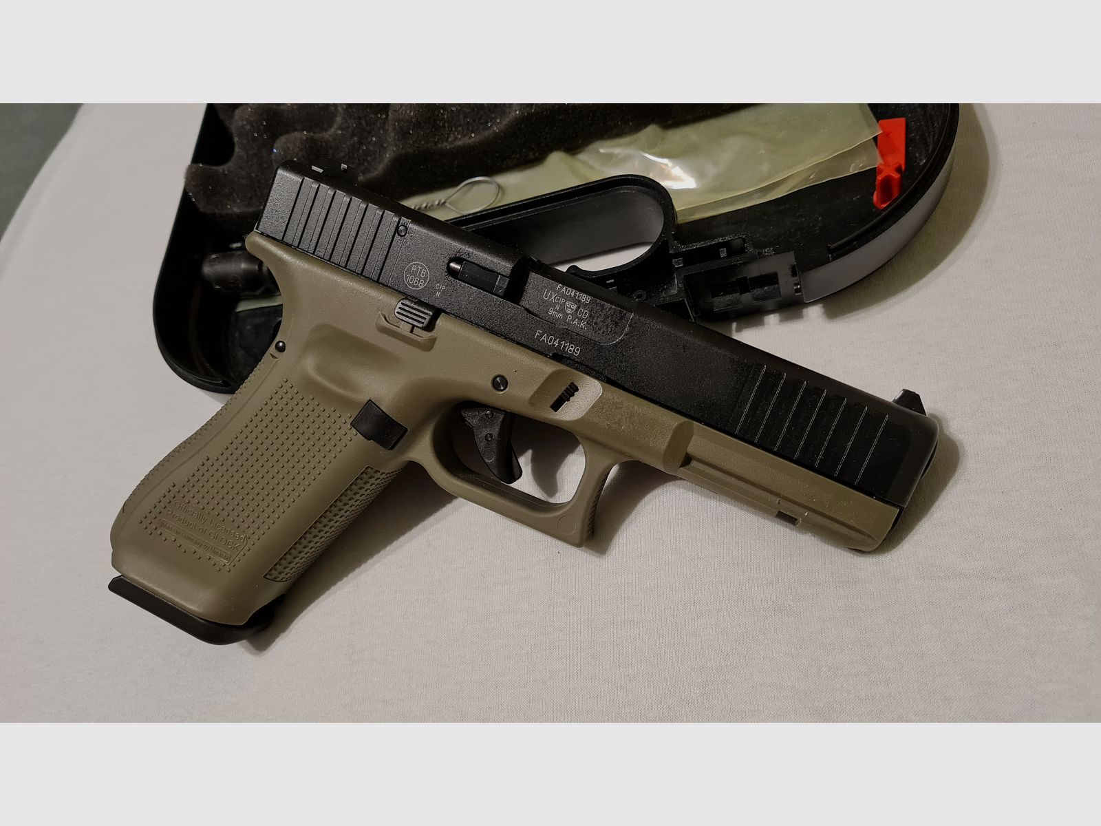 Glock 17 Battlefield Green + Glock Koffer