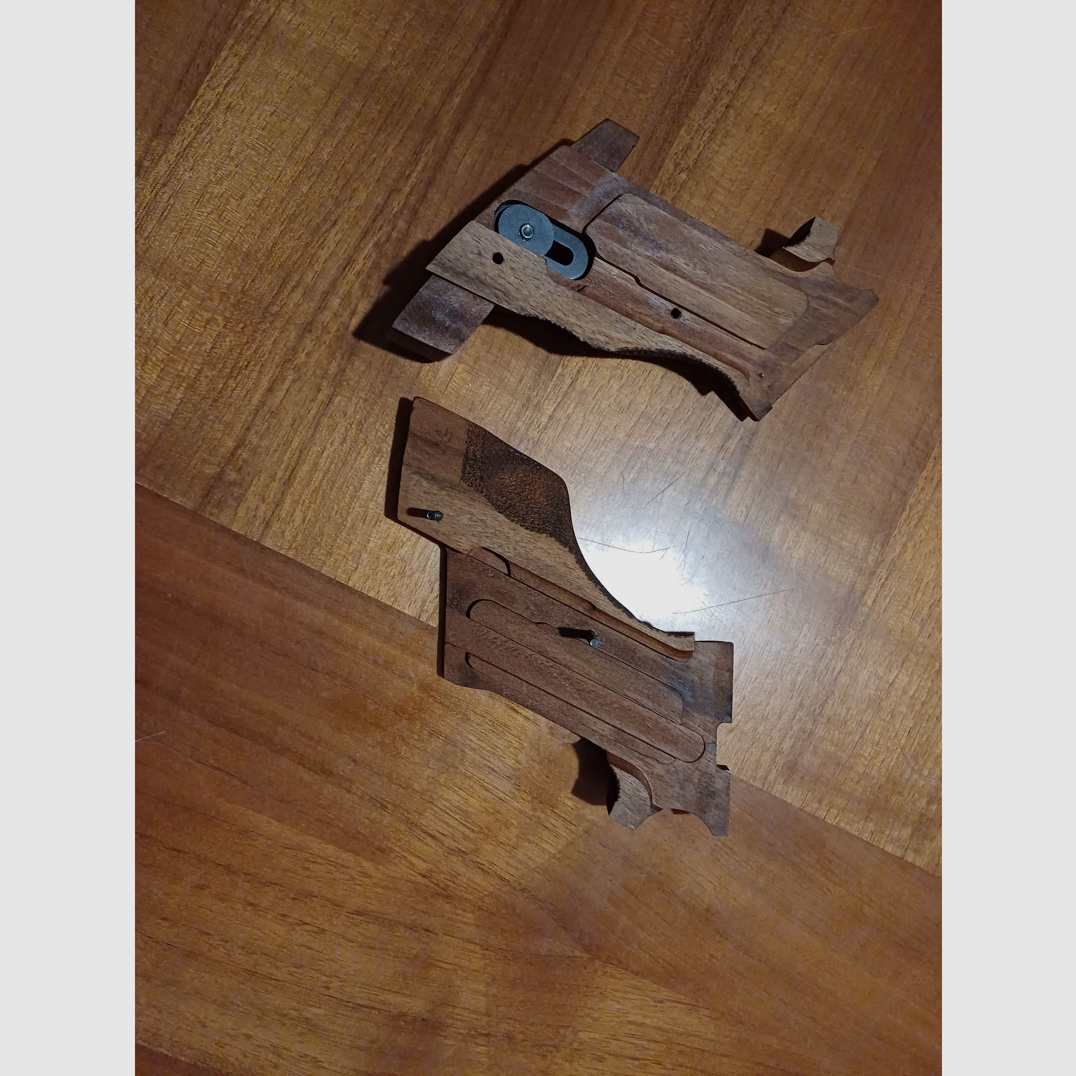 Pistool Erma ESP 85 A gripplaten