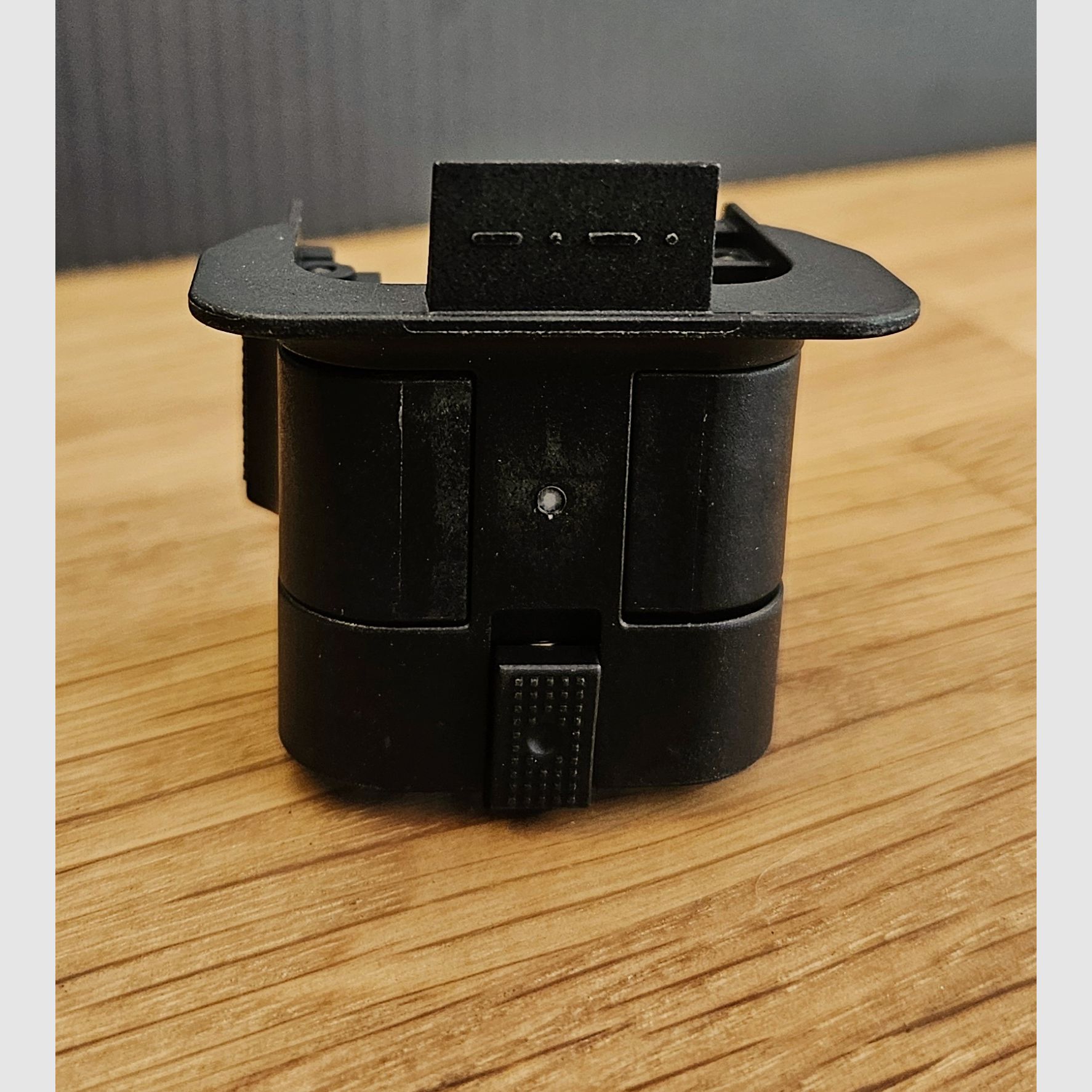 Nine Reloaded – Adapter Alpha, Bild 1 von 3