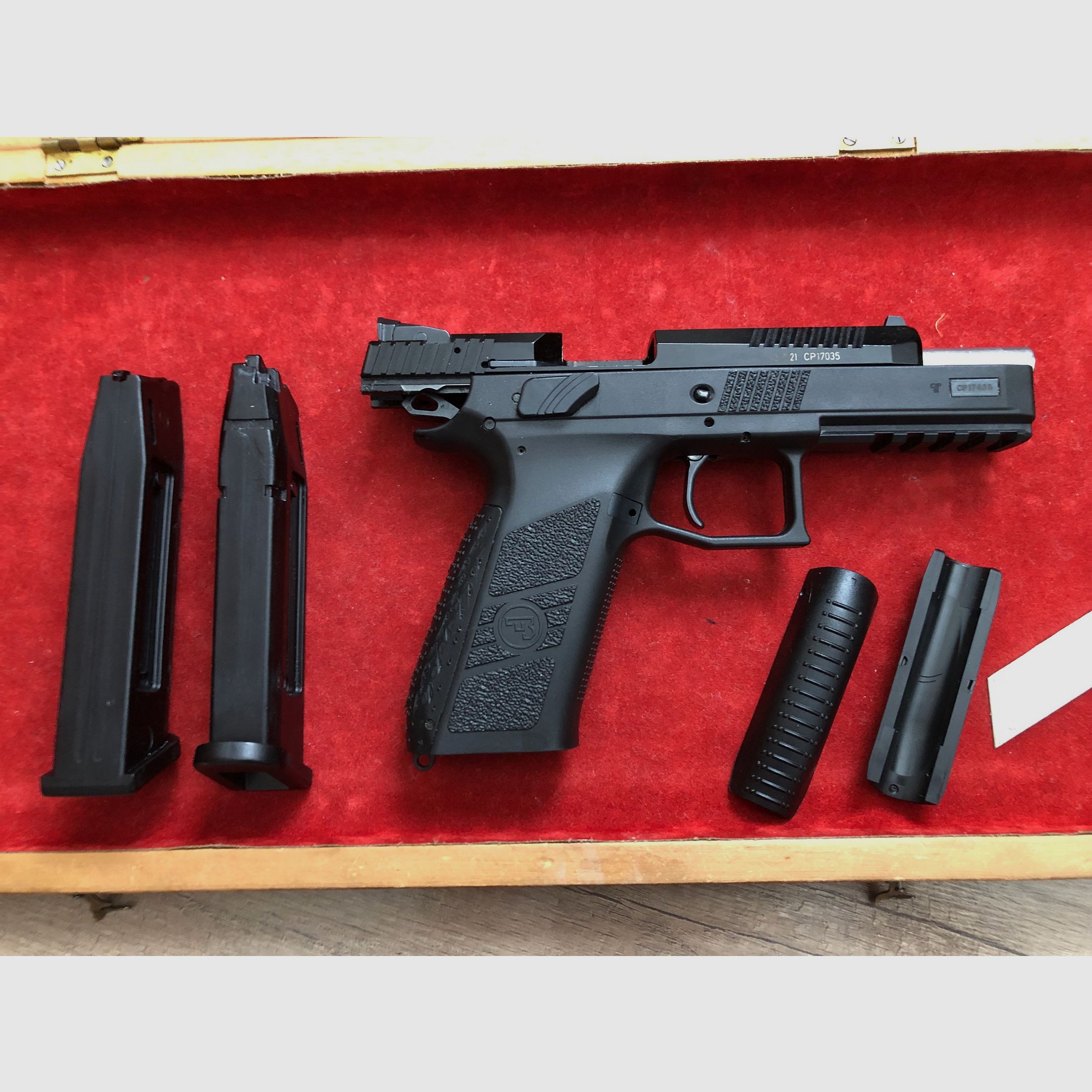 <CZ-P09 Kleinkaliber 22 lfB>