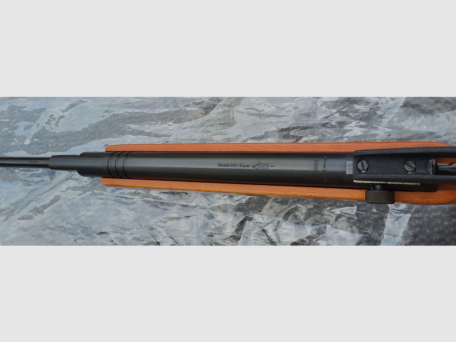 Haenel 303 Super, Knicker GDR