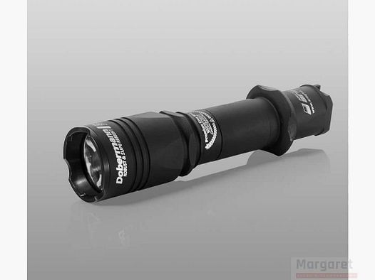 Taktische Taschenlampe Armytek Dobermann (warmes Licht)