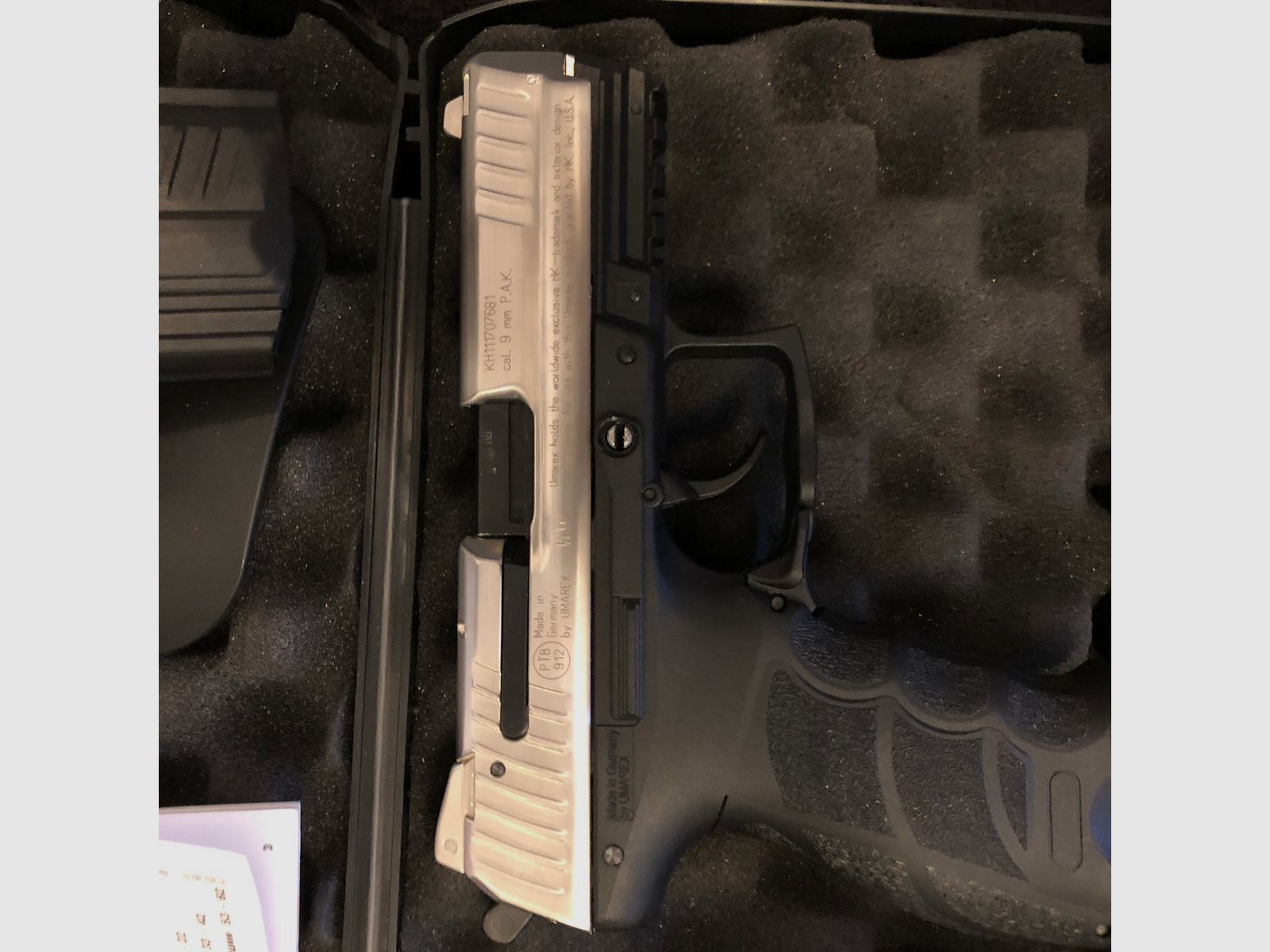 Sprzedaję moją HK P30 niklowaną + kaburę do broni alarmowej