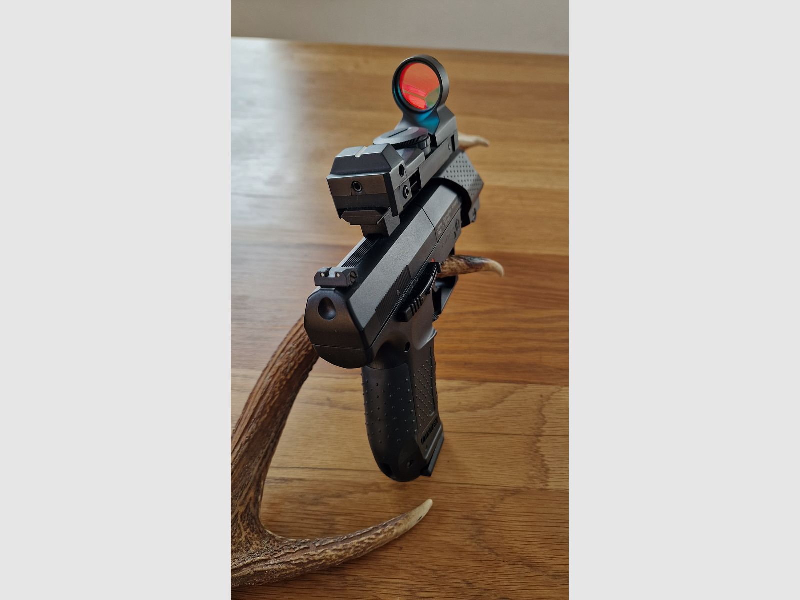 Umarex CPS Sport con punto de luz pistola de aire CO2