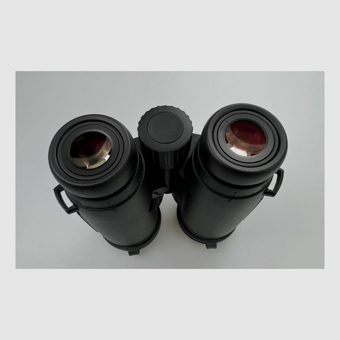 Zeiss Victory 10x45 T* RF