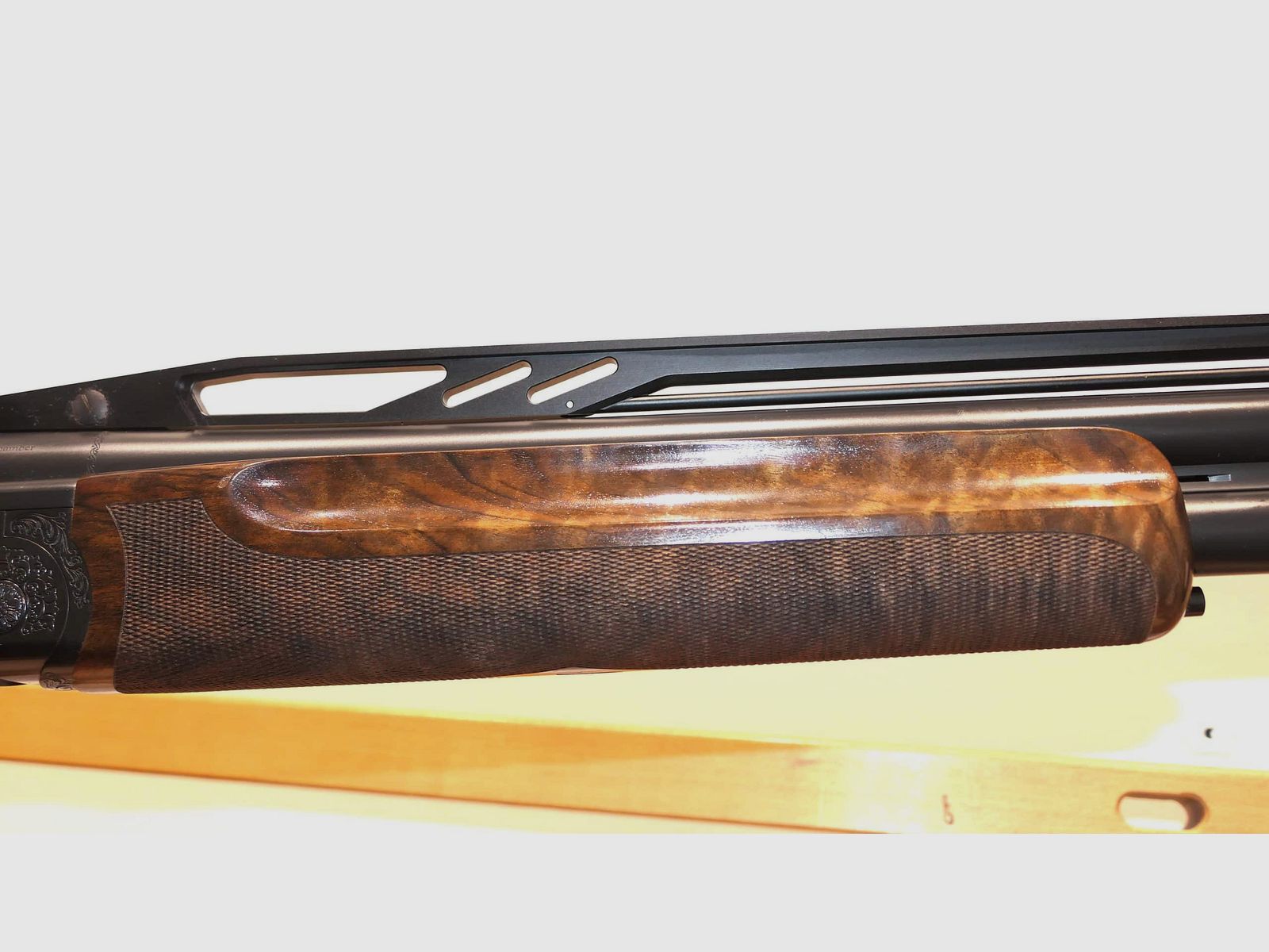 FUSIL DE TRAP CAESAR GUERINI SUMMIT TRAP IMPACT BANDE 1/2 HAUTE CAL12/76CM, image 4 sur 10