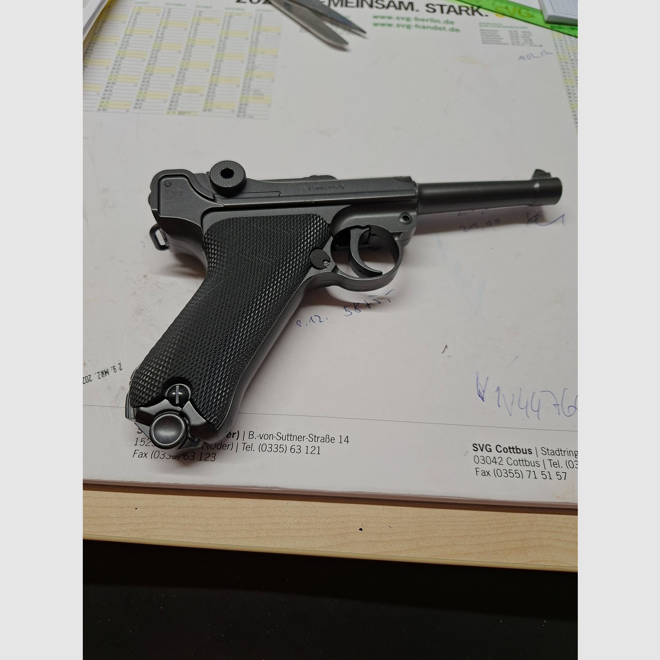 Konvolut P 08, Makarov, Colt Detective und Colt 36