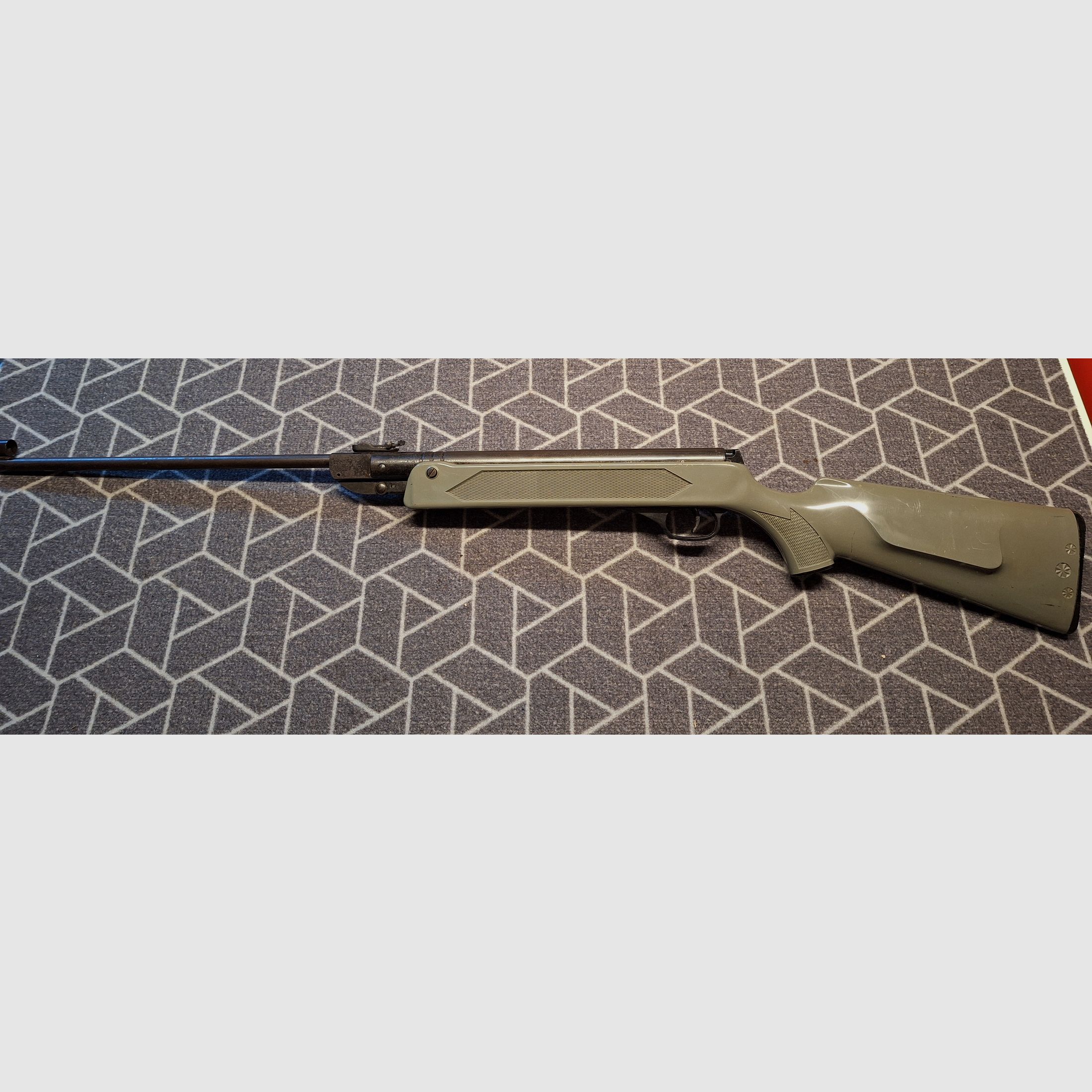Karabinek pneumatyczny Model 304 Haenel Suhl Oryginał DDR Szary