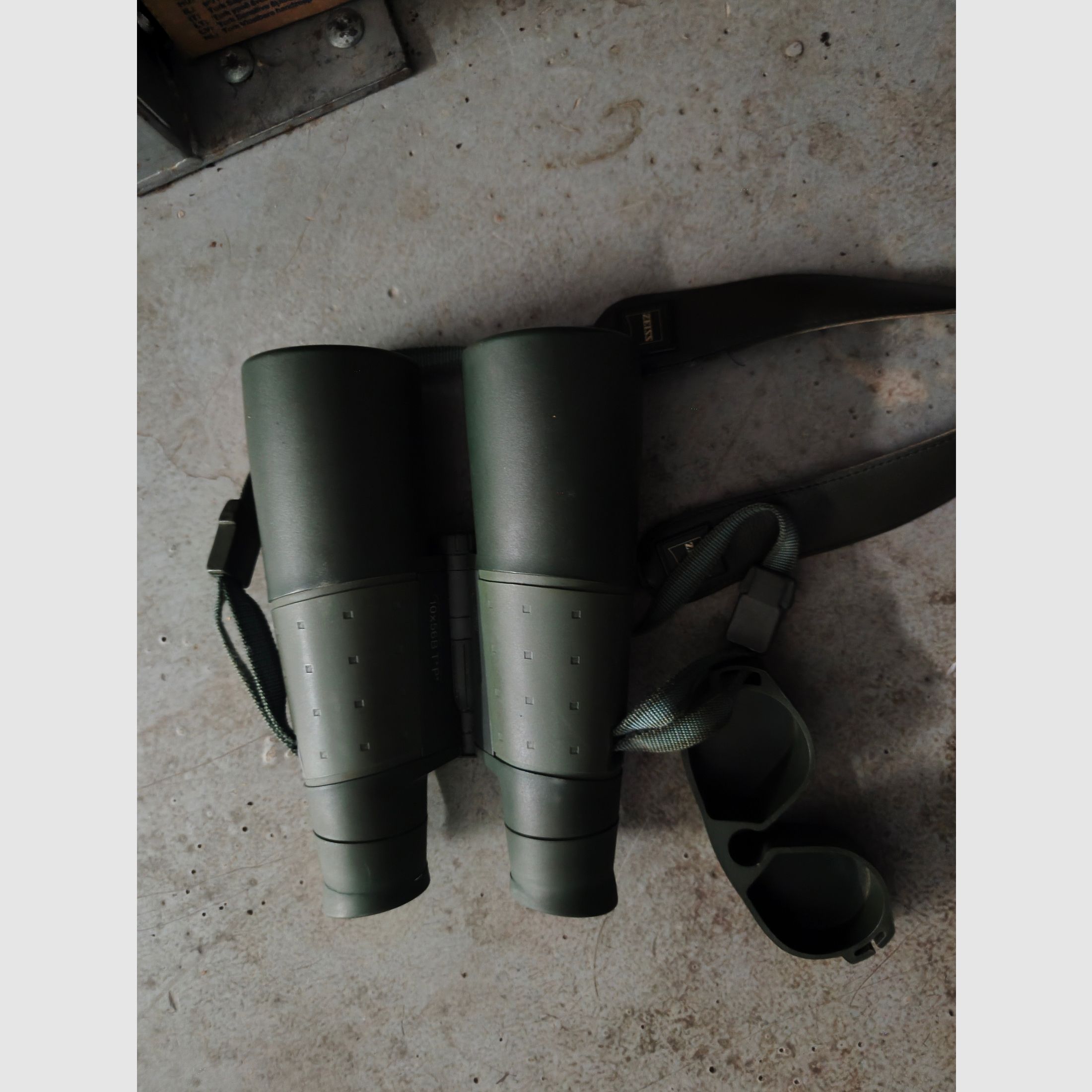 Purchase request: Zeiss binoculars 10x56 B T P