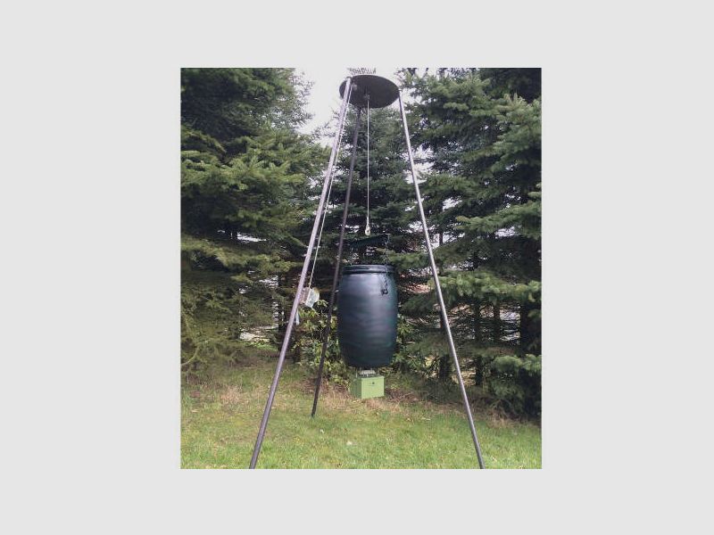 Aufhängevorrichtung mit 120-l-Futterautomat - ohne solar