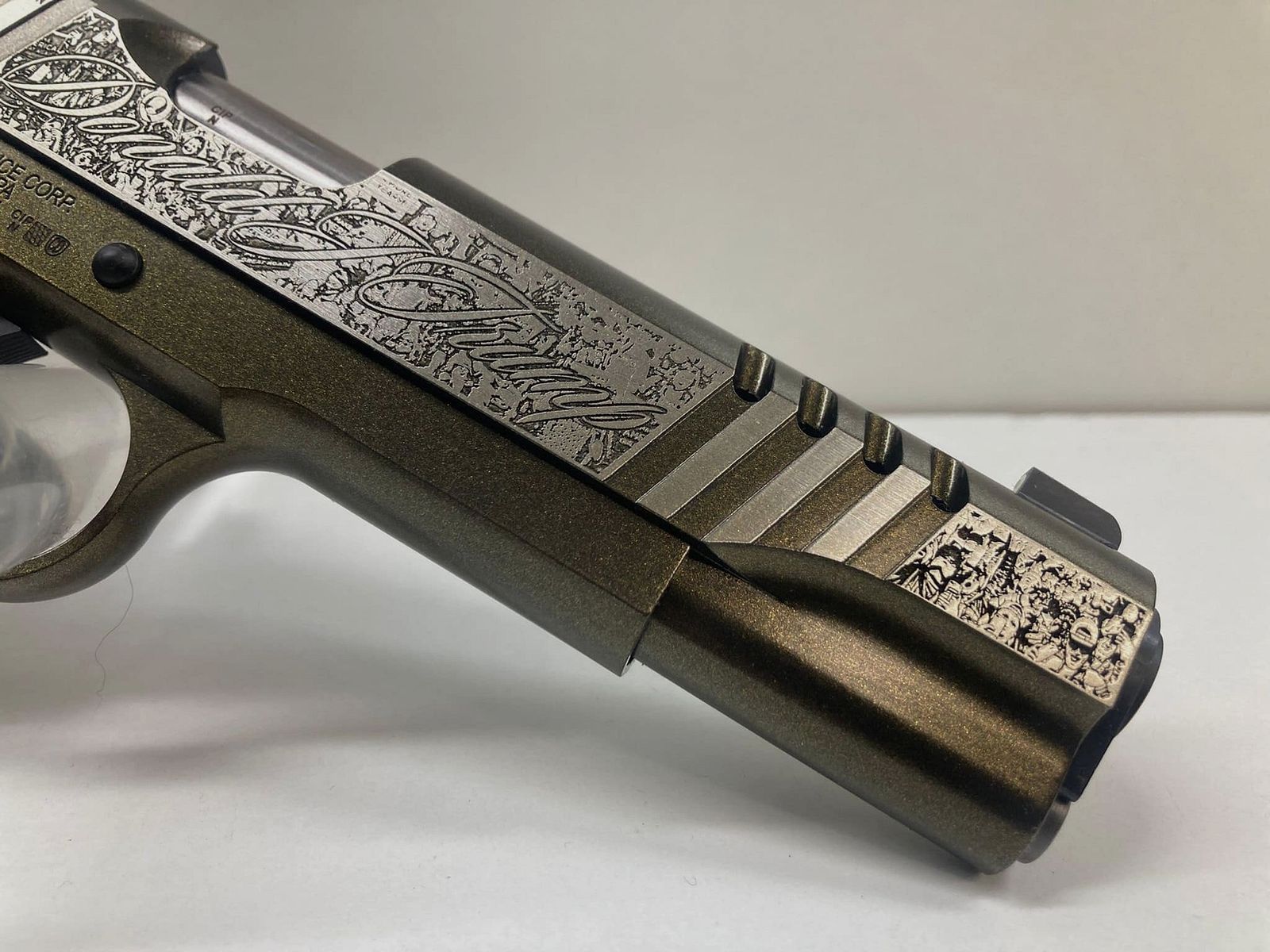 Auto-Ordnance 1911A1 Trump « Cri de ralliement » 5″ .45 ACP