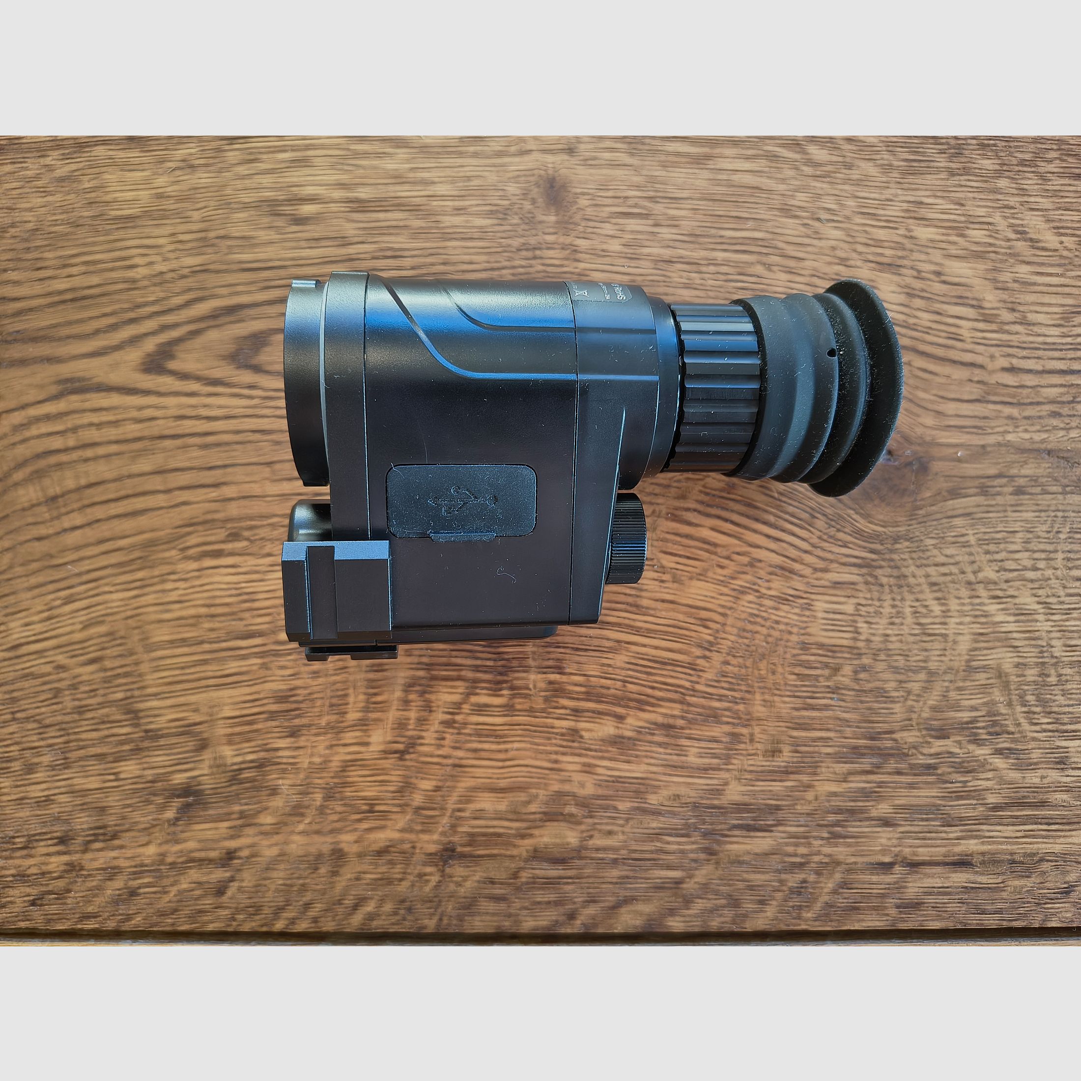 Sytong HT-770 (y compris adaptateur universel) + 850 nm projecteur infrarouge (y compris montage)