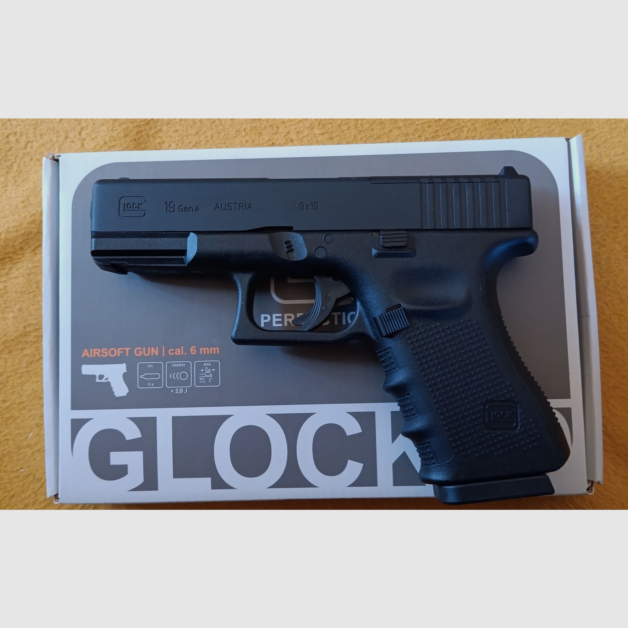 Glock 19 Gen4 MOS. Kaliber 6 mm  