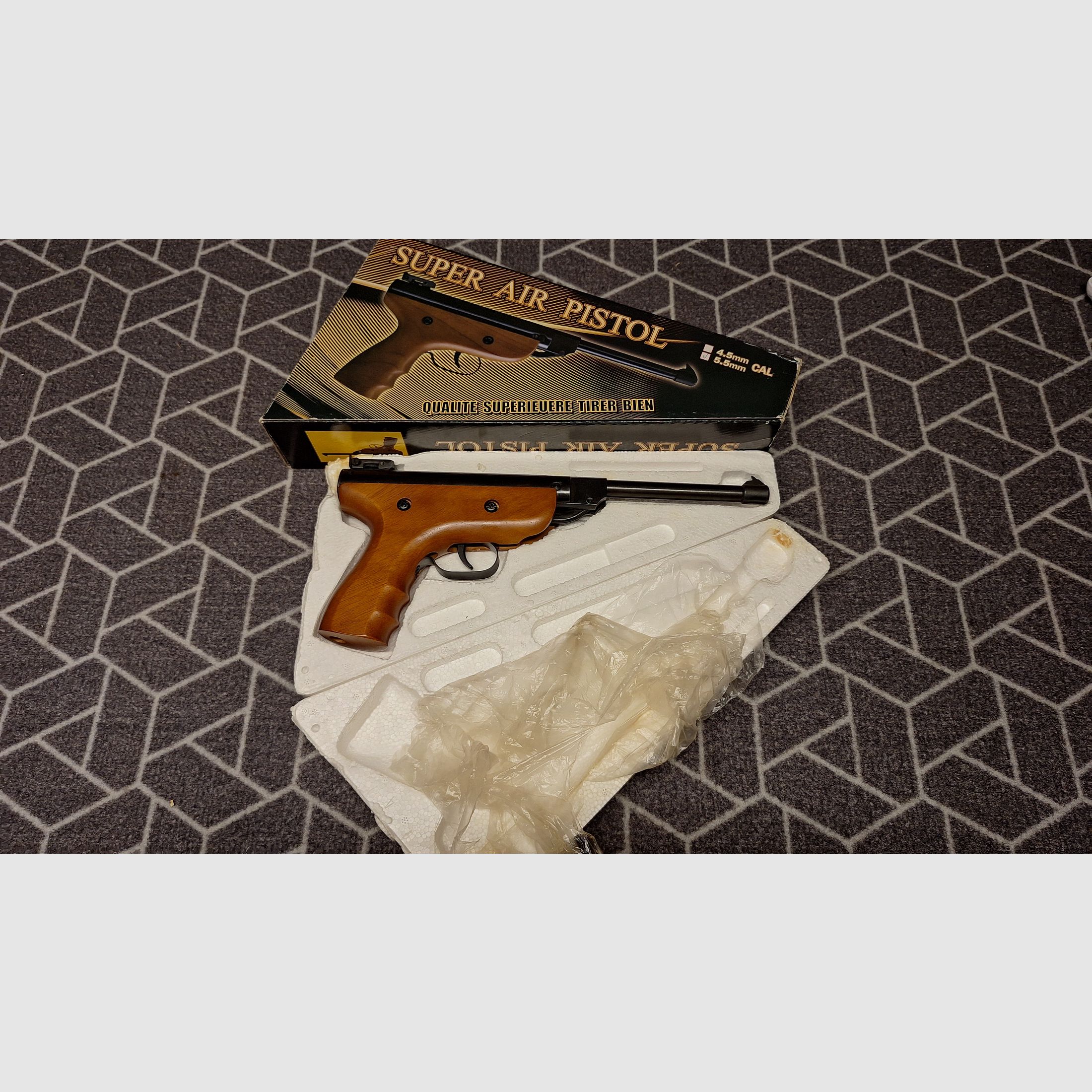 Persluchtpistool "TYTAN Model S2 Super Air Pistol" 5,5mm knikloop verzamelwapen NIEUW!