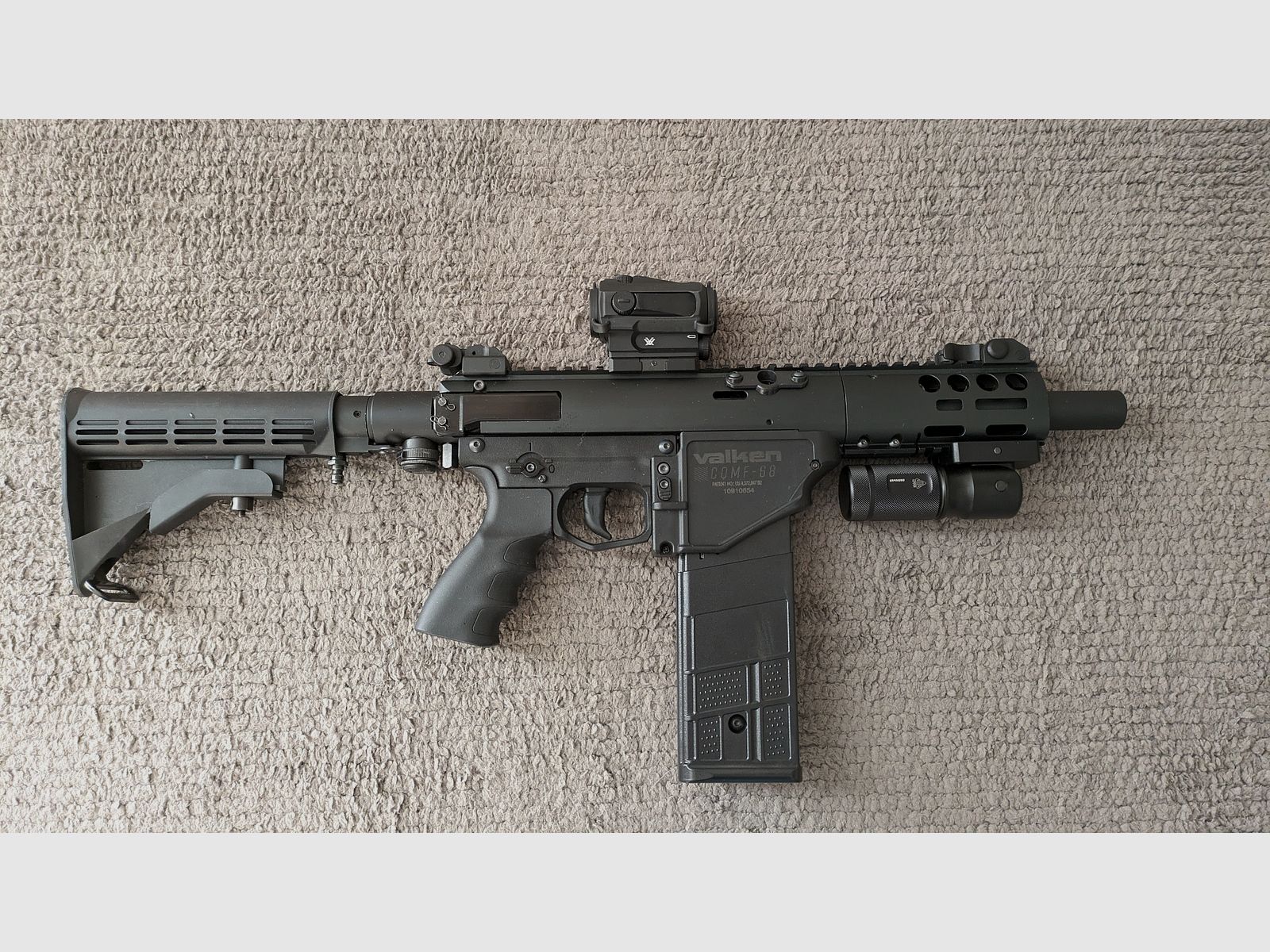 Milsig / Valken CQMF68 RAM Waffe mit viel Zubehör