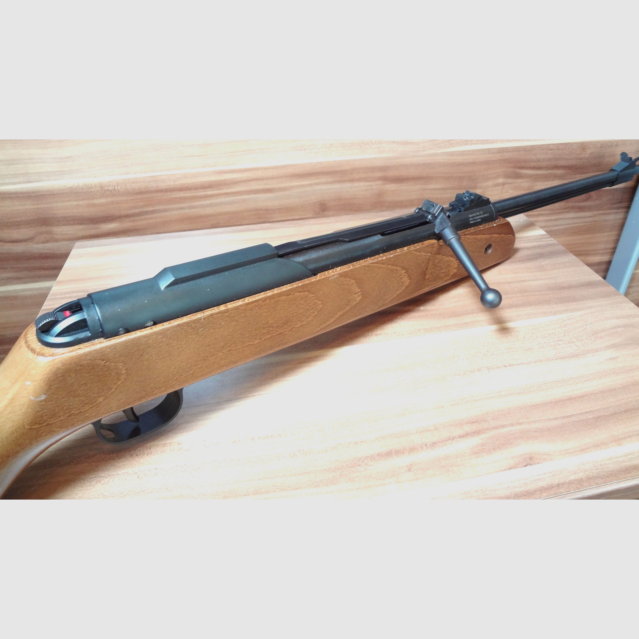 Rifle de Oktoberfest DIANA de madera 4,4 mm BB - Aire comprimido de resorte | Repetidor