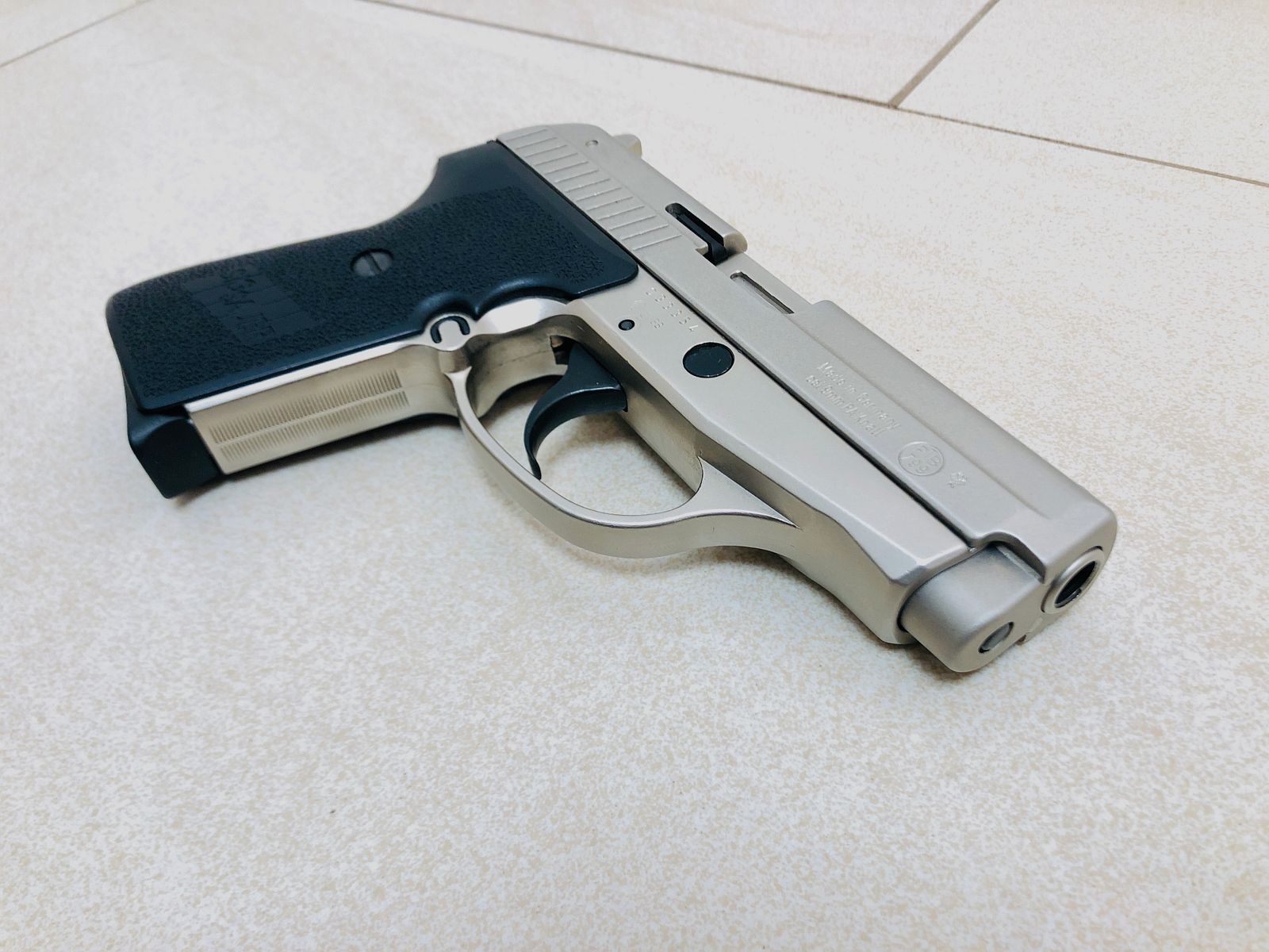 ••• SIG SAUER P239 pistolet d'alarme / Nickel / accessoires / OVP / PTB 799 •••