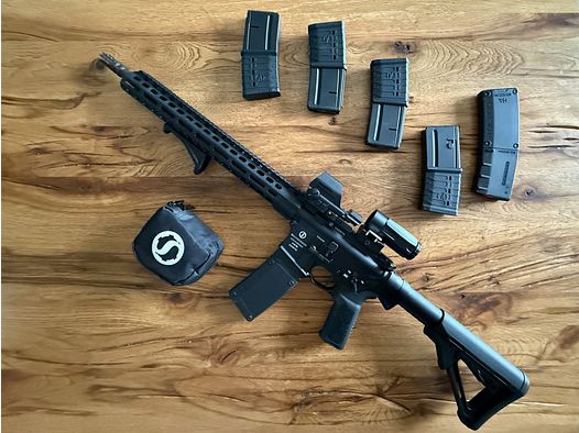 Schmeisser AR15-M5FL .223 Rem., ERATAC Trigger, Magpul CTR, Falke Optik