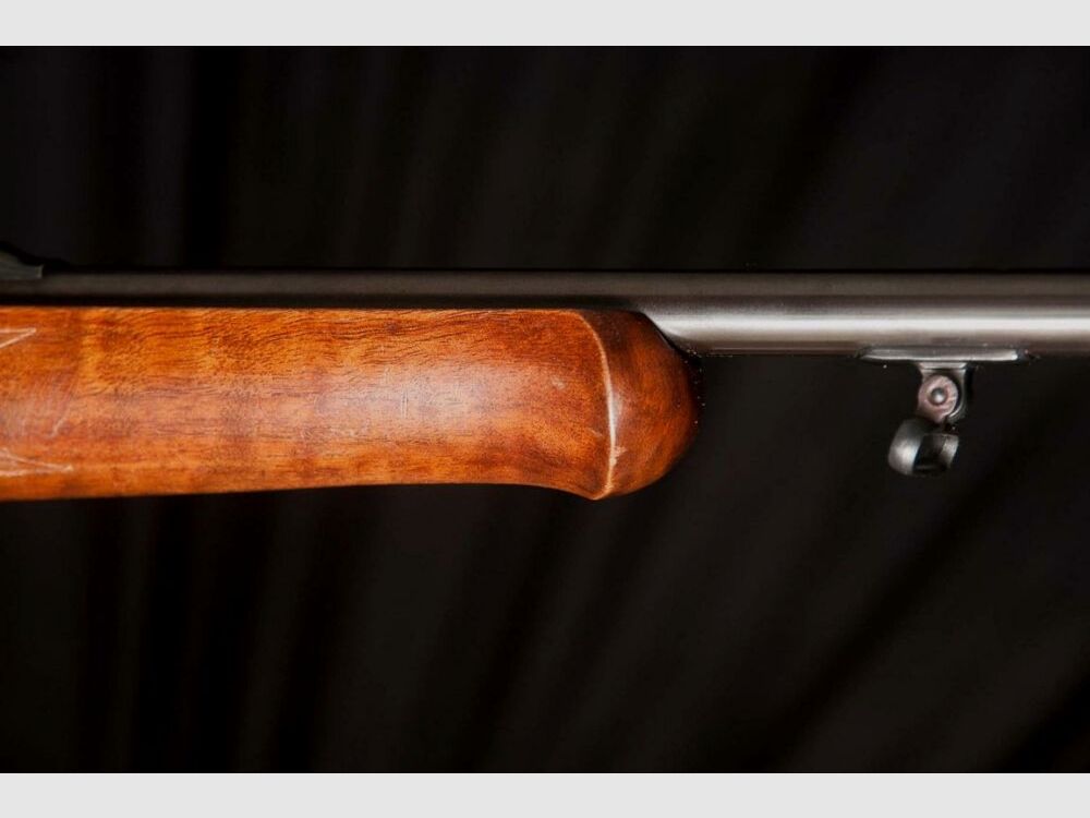 Repetier, idealna broń dla młodych myśliwych, system 98 z montażem obrotowym, luneta celownicza z podświetleniem, spust bezpośredni itd.