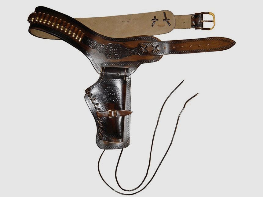 Cinturón de revolver occidental con 24 cartuchos decorativos