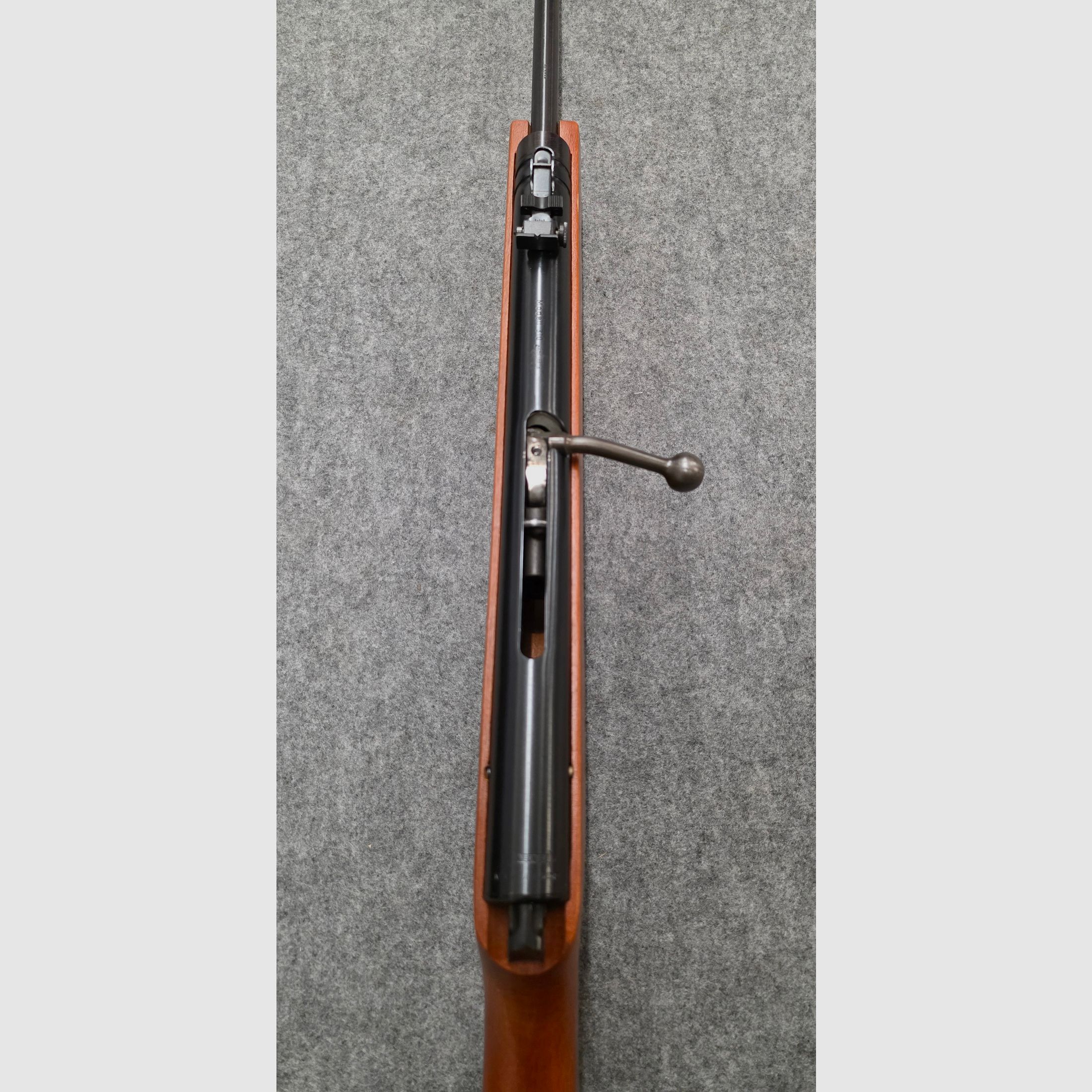 Carabina Haenel Mod. 310-4 con culata deportiva en estado de colección no restaurada, cargador 310