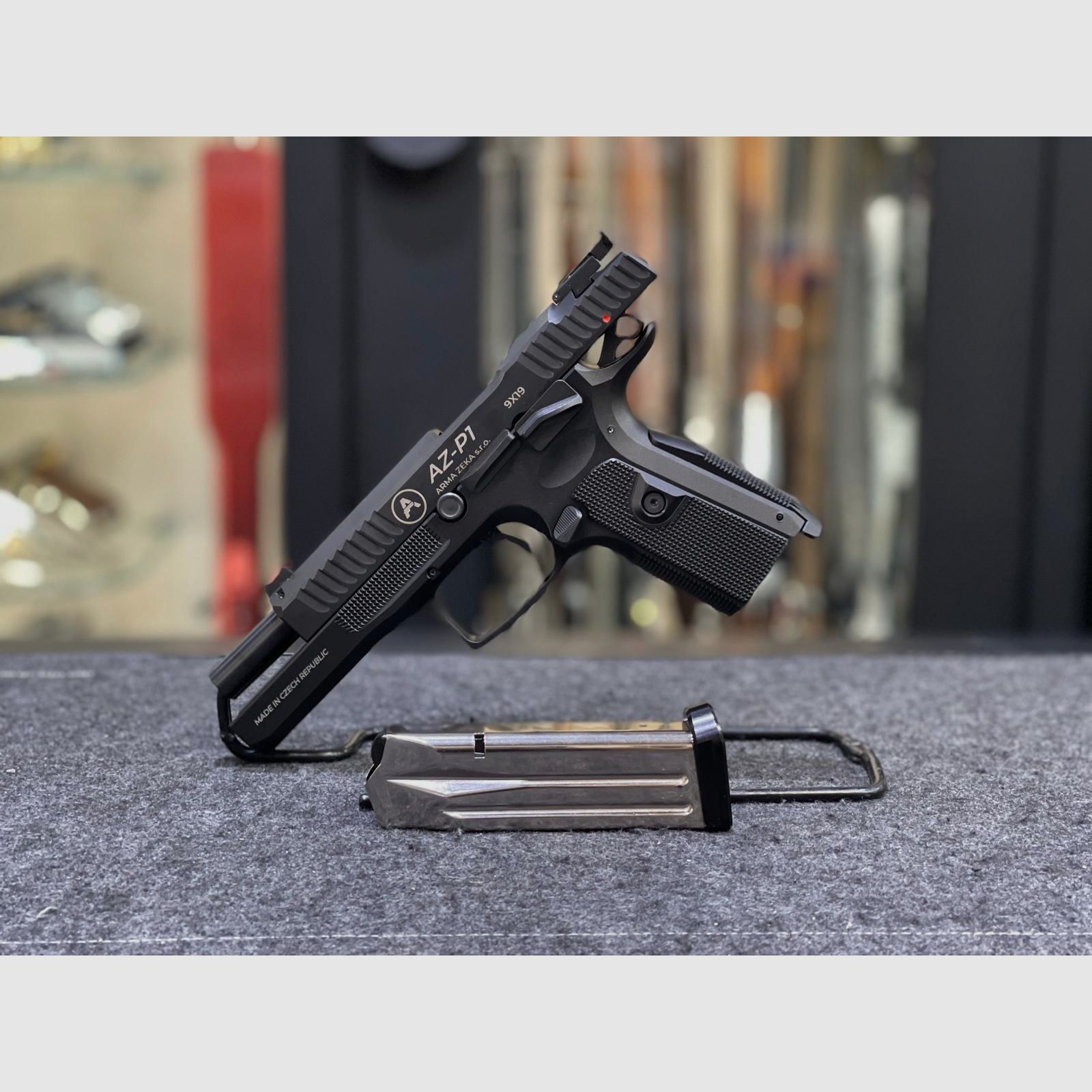 Arma Zeka AZ-P1, immagine 8 di 9