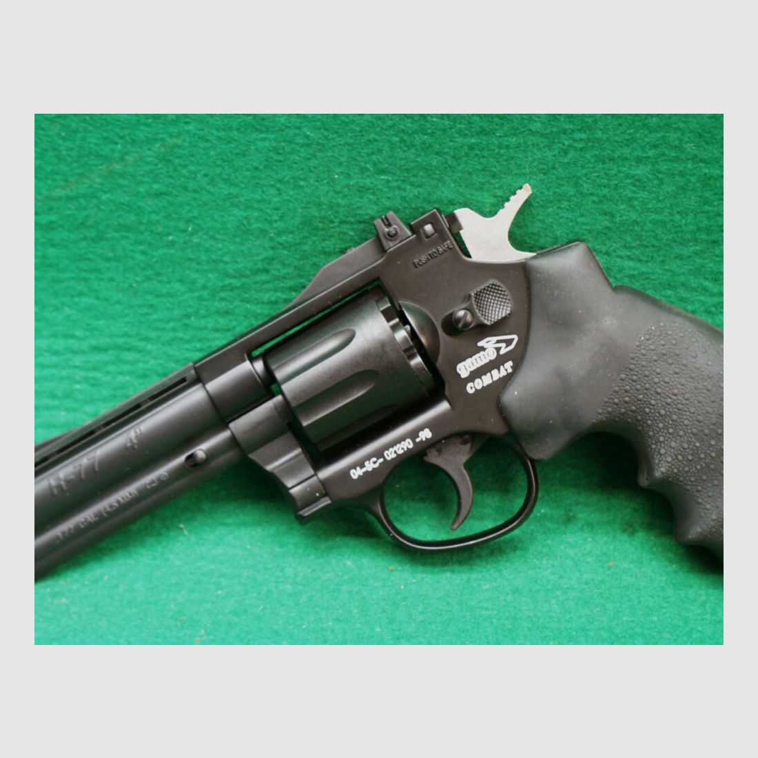 GAMO	 CO2 Revolver R-77 Combat 4", schwarz