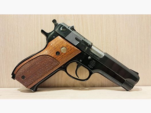 SMITH & WESSON 39 9×19