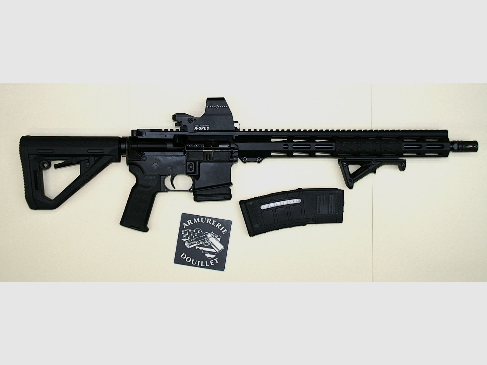 Pack Carabine RUGER Harrier + point rouge Sightmark Ultra Shot R-Spec + Chargeur MAGPUL PMAG30 Gen.3 + Poignée inclinée MAGPUL AFG-2 + Couvre-rails M-LOK MAGPUL type 2 + Housse tactique, image 2 sur 11