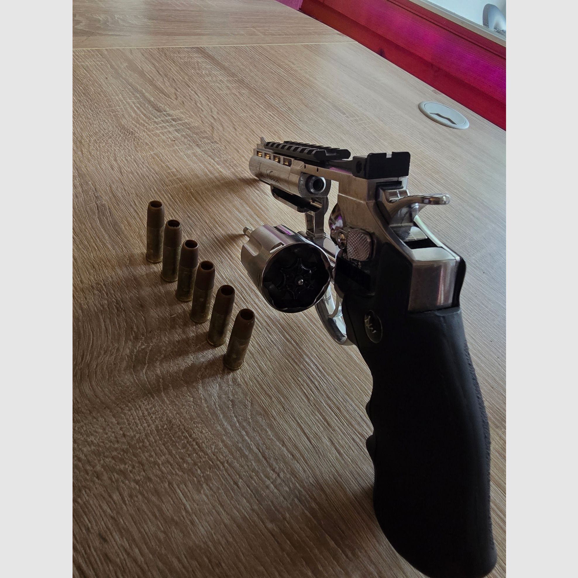ASG Dan Wesson 6 inch 6mm BB CO2 revolver chroom