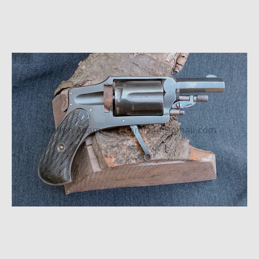 Venus Werk Hammerless - Revolver, Bild 3 von 8