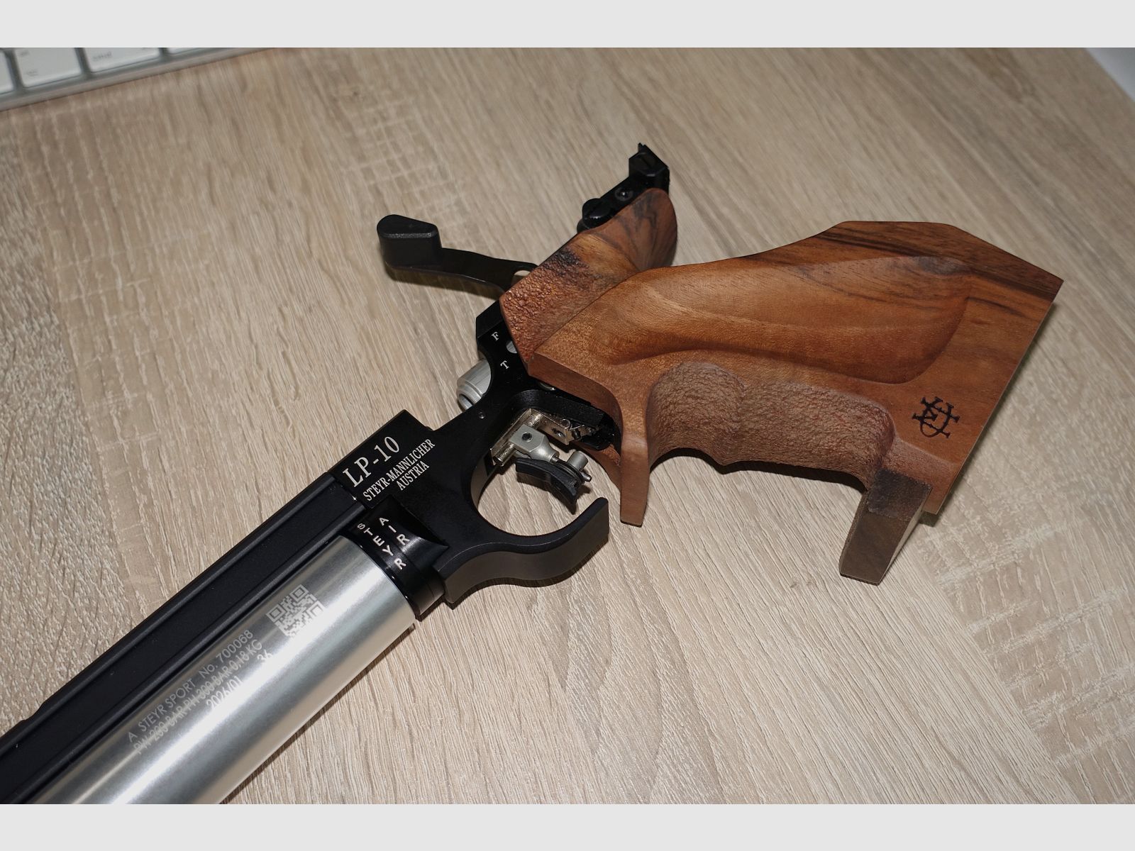 Steyr Pressluft Matchpistole / nowa kartusz / 2 uchwyty / Proszę przeczytać!