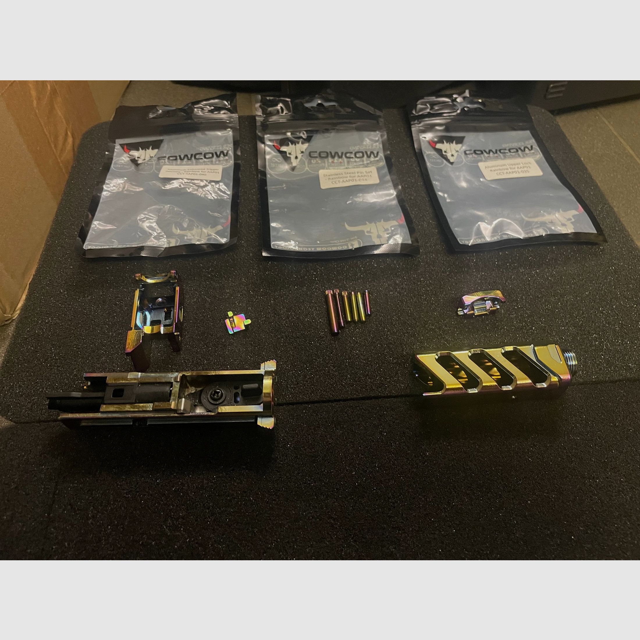 Collezione Airsoft - Tokyo Marui, HiCapa, WE - Beretta e AAP-01 aggiornamenti; portaplacca Zentauron Ares e molta attrezzatura