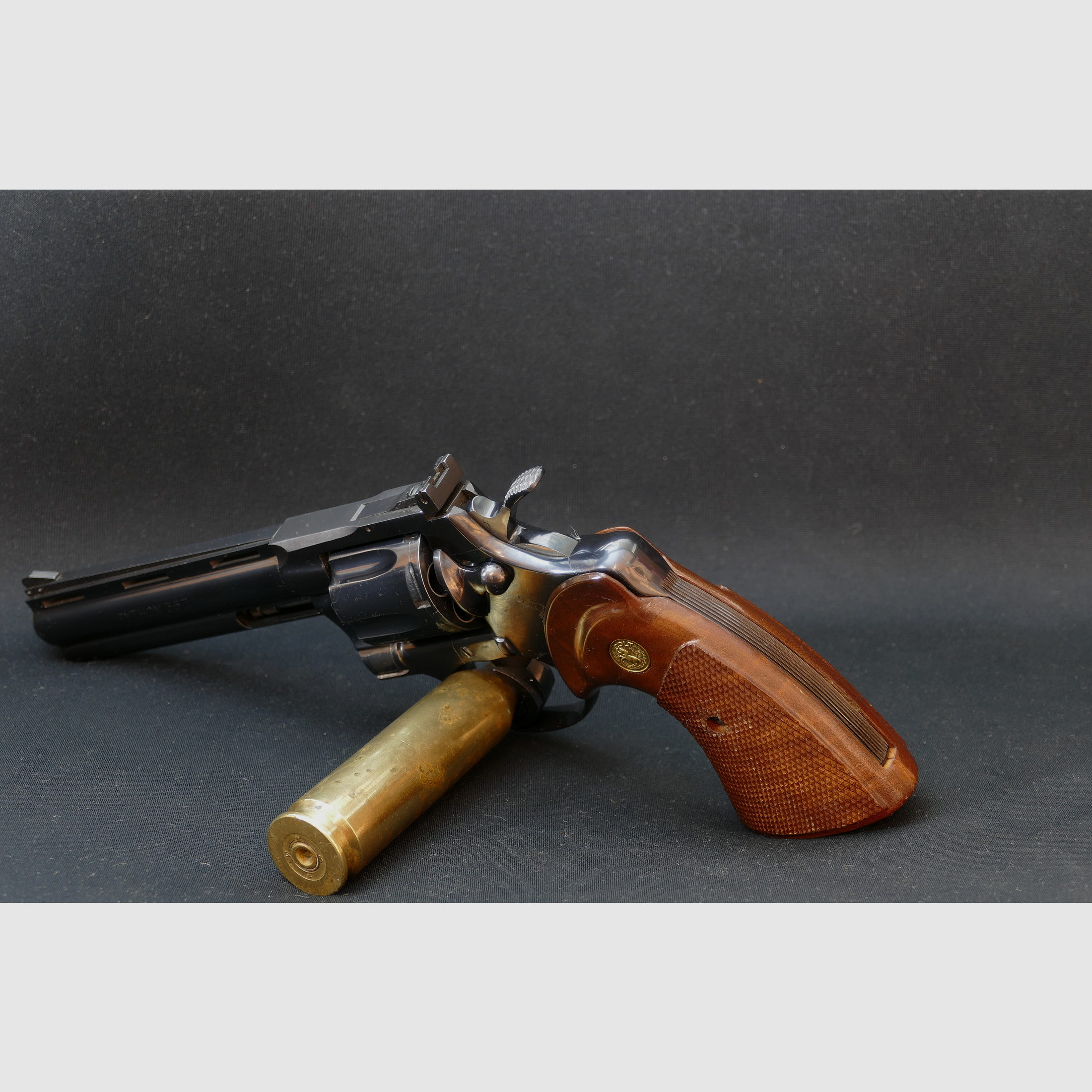 Colt Python, .357Mag / .38Spec., 1975, 6 Zoll, schwarz hochglanz, Sportabzugzüngel WHB126