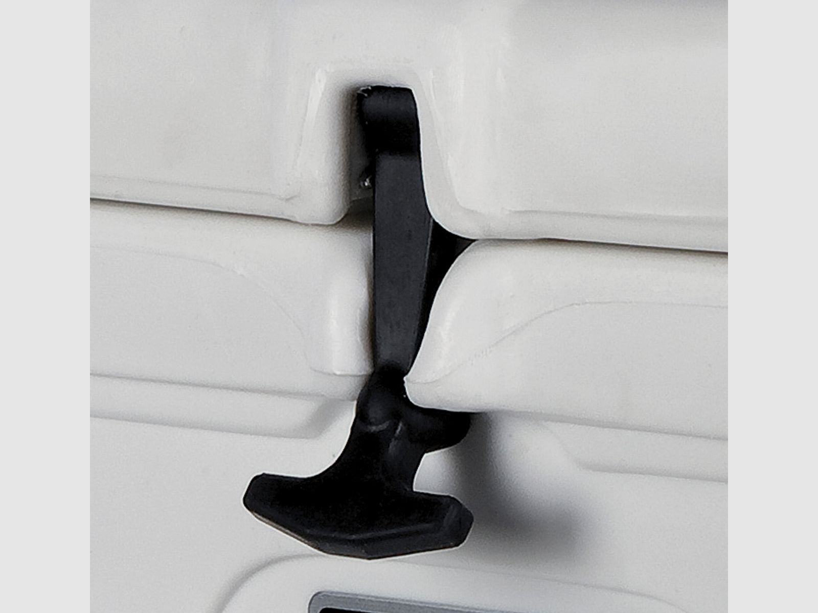 YETI® Roadie & Tundra Latch - 2 Pack, image 2 of 3