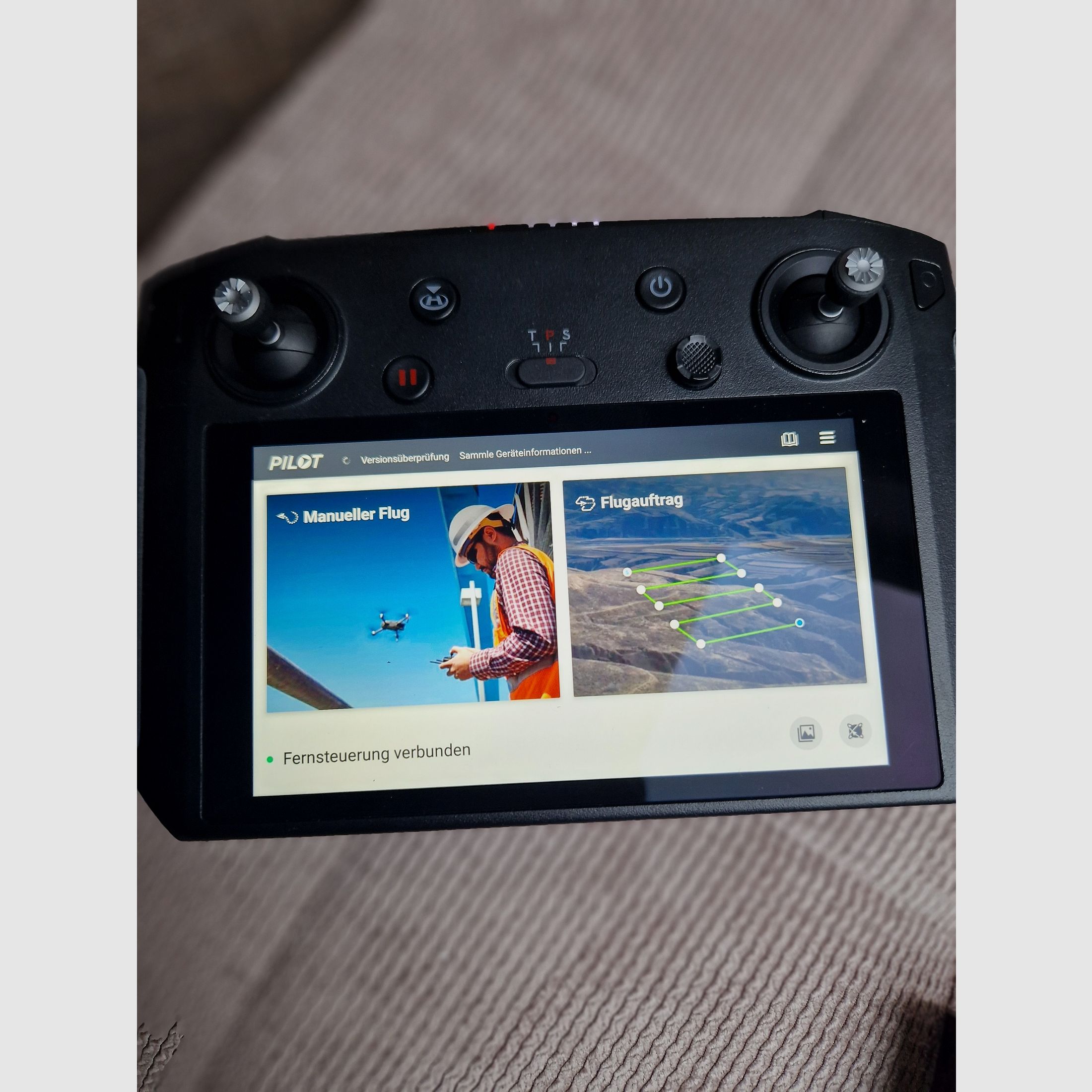 NUOVO DJI Mavic 2 Enterprise Advanced termografia 640 tempo di volo totale del dispositivo due ore entrambe le batterie hanno solo 4 cicli di carica.