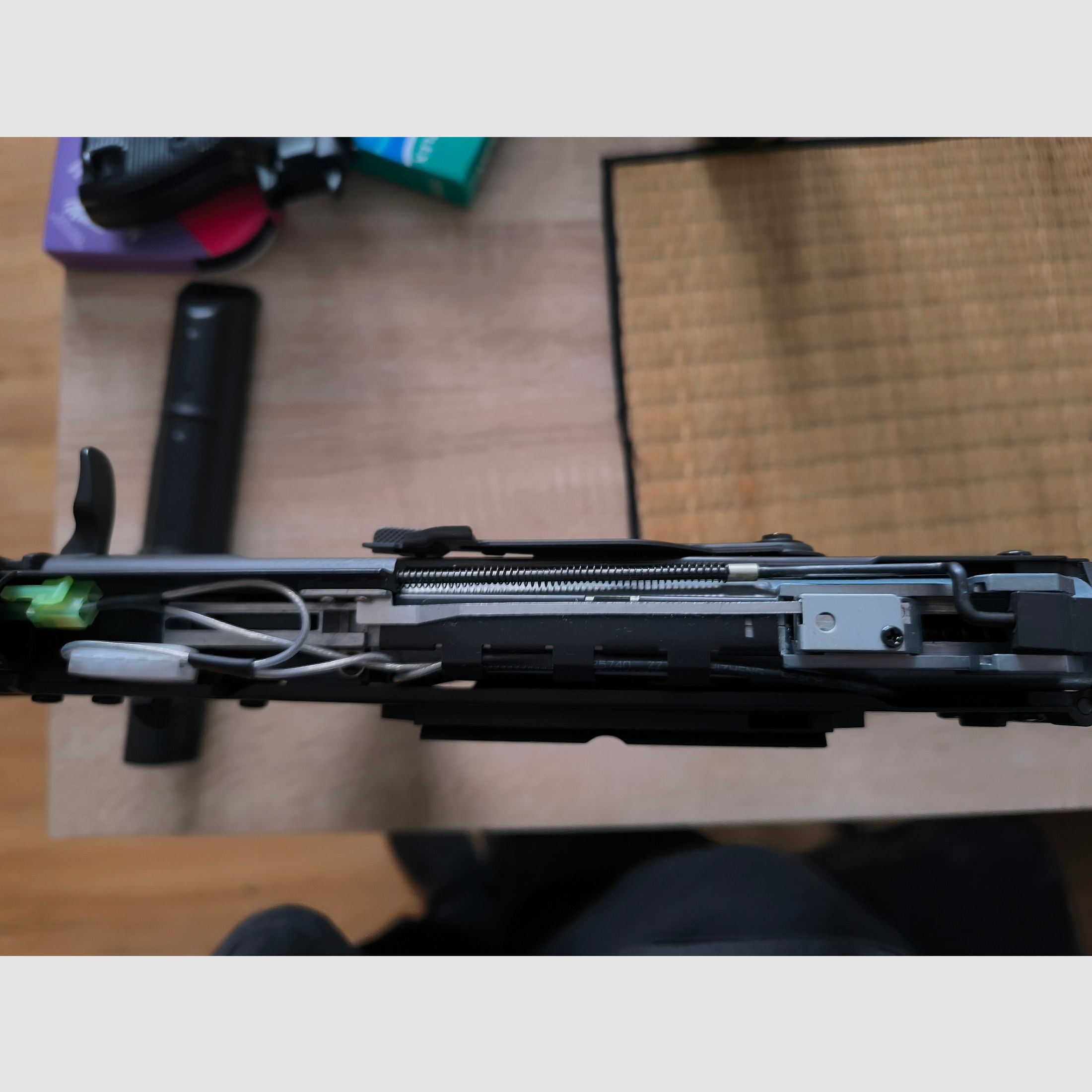 Verkaufe Echtholz AK 47 mit AEG Blowback system